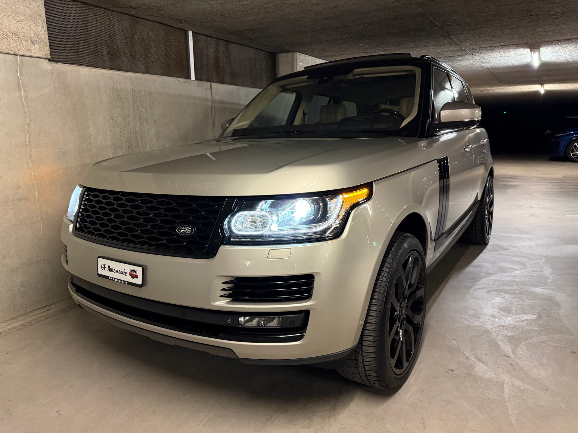 LAND ROVER Range Rover 4.4 SDV8 Autobiography Automatic-image-6