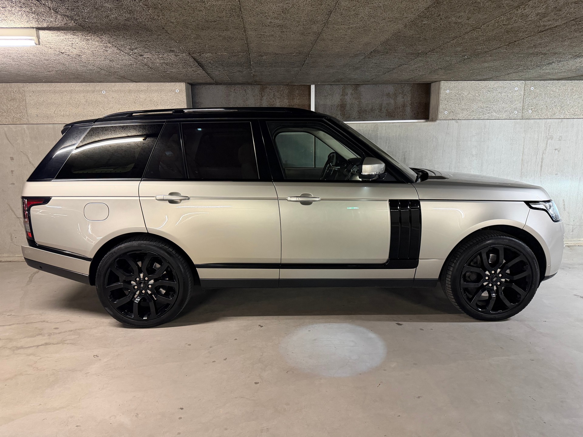 LAND ROVER Range Rover 4.4 SDV8 Autobiography Automatic-image-4