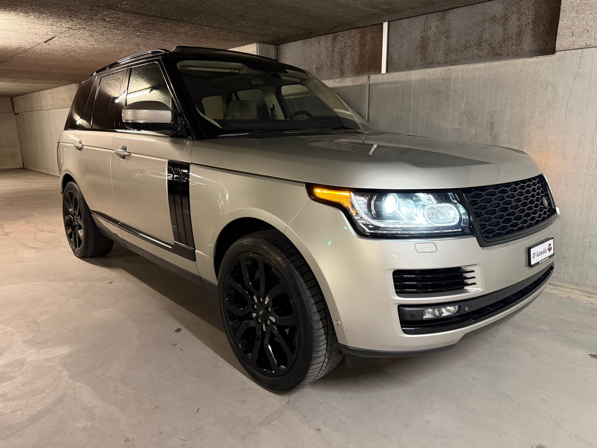 LAND ROVER Range Rover 4.4 SDV8 Autobiography Automatic-image-10