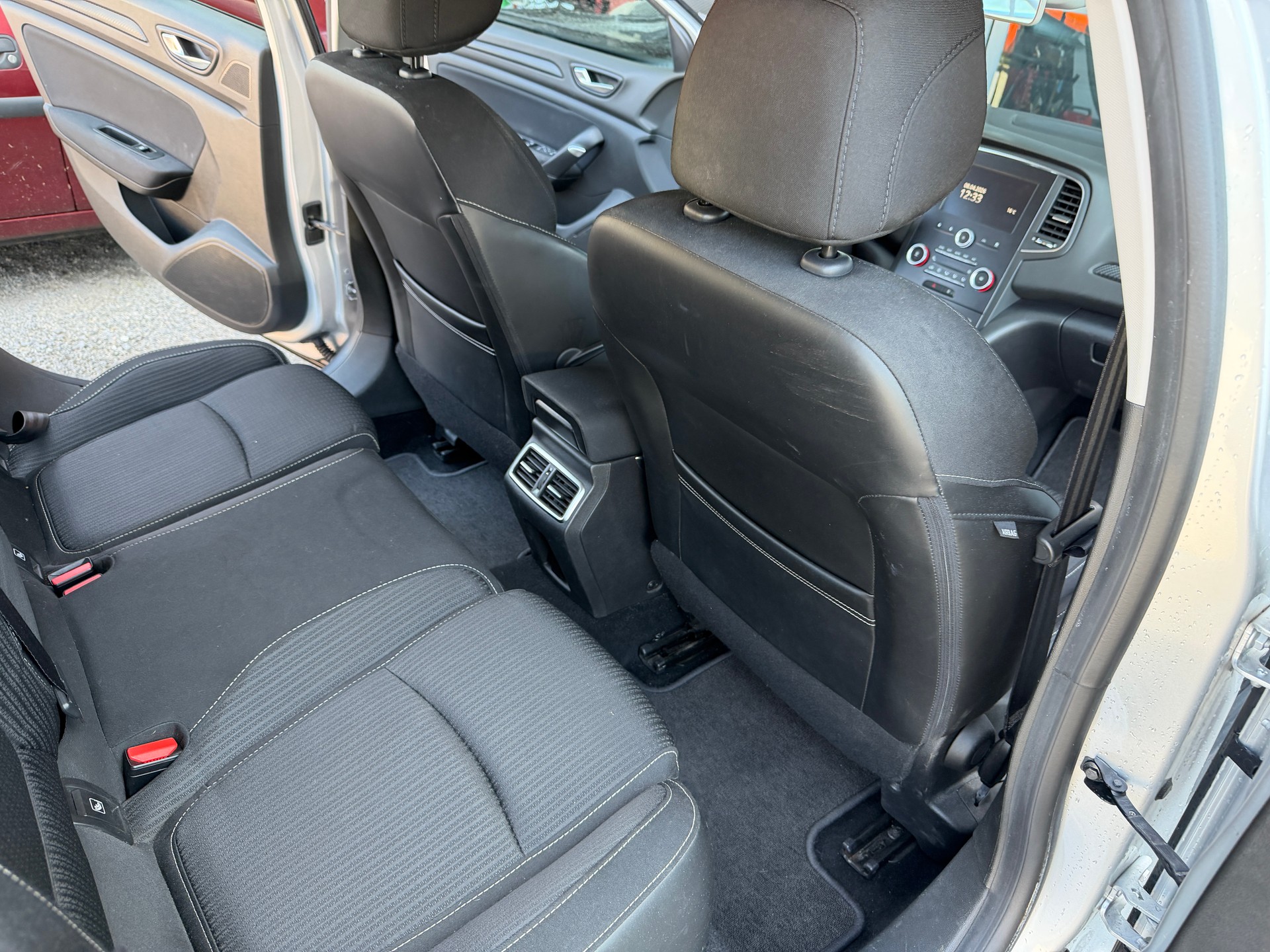 RENAULT Mégane 1.2 16V Turbo Zen EDC-image-8