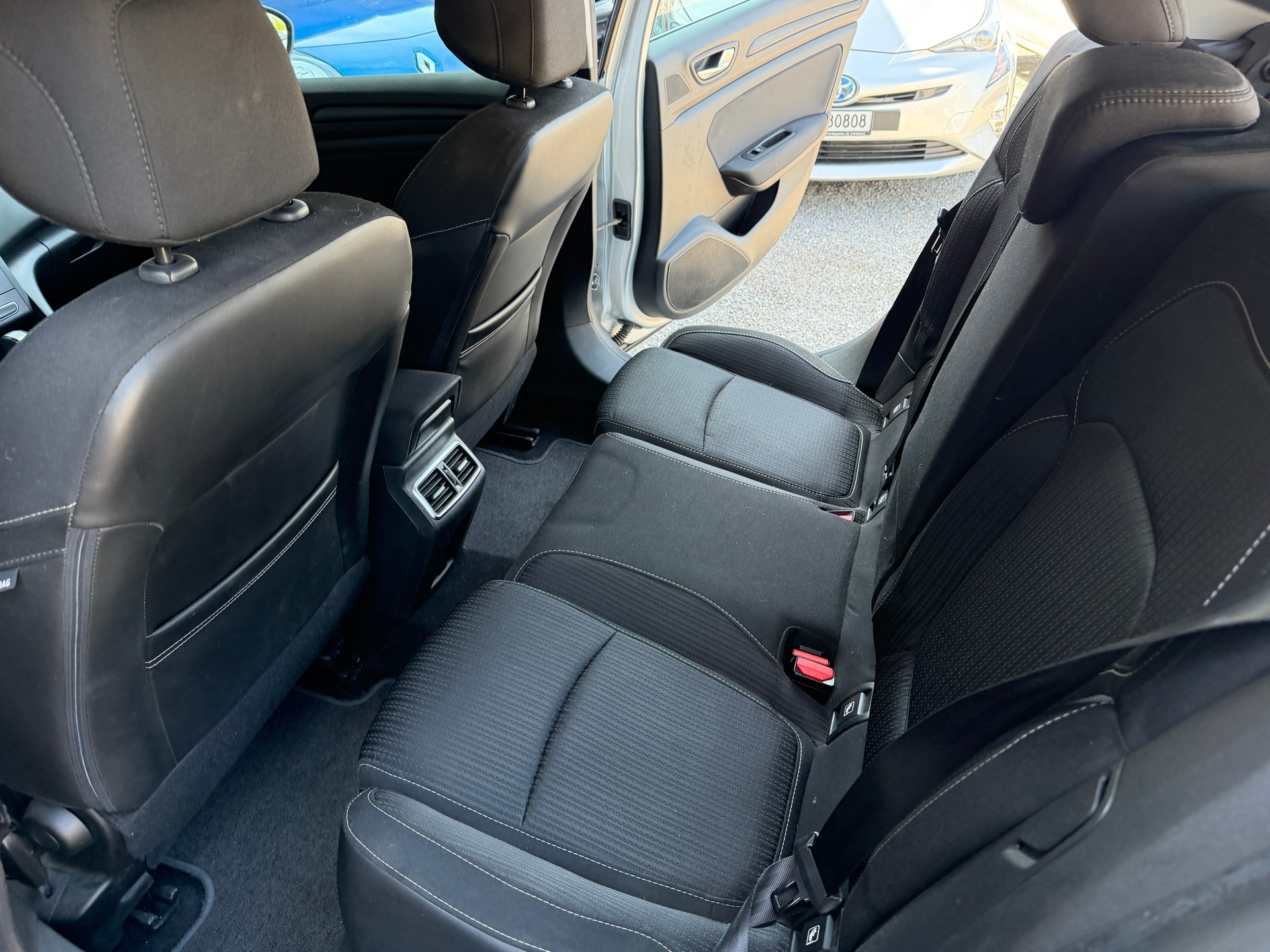 RENAULT Mégane 1.2 16V Turbo Zen EDC-image-7