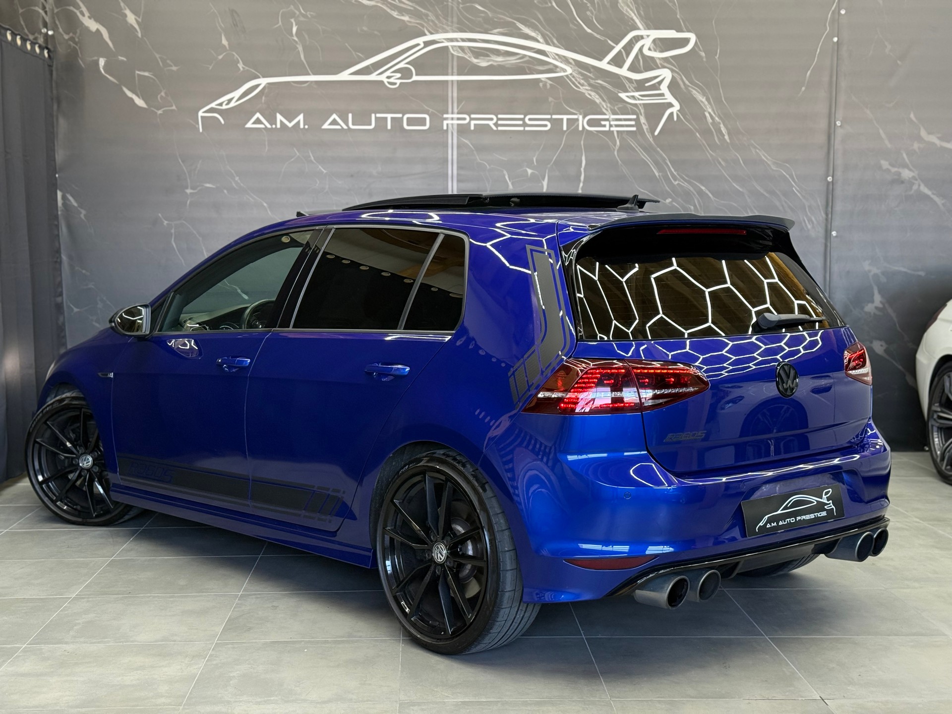 VW Golf 2.0 TSI R 4Motion DSG Edition R360S-image-5