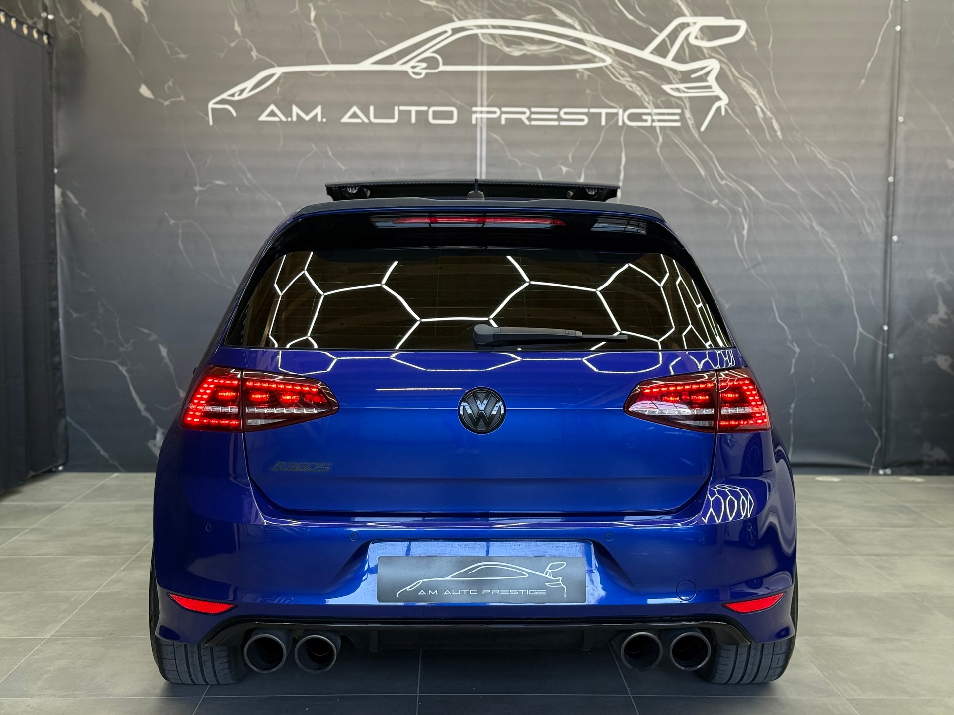 VW Golf 2.0 TSI R 4Motion DSG Edition R360S-image-4