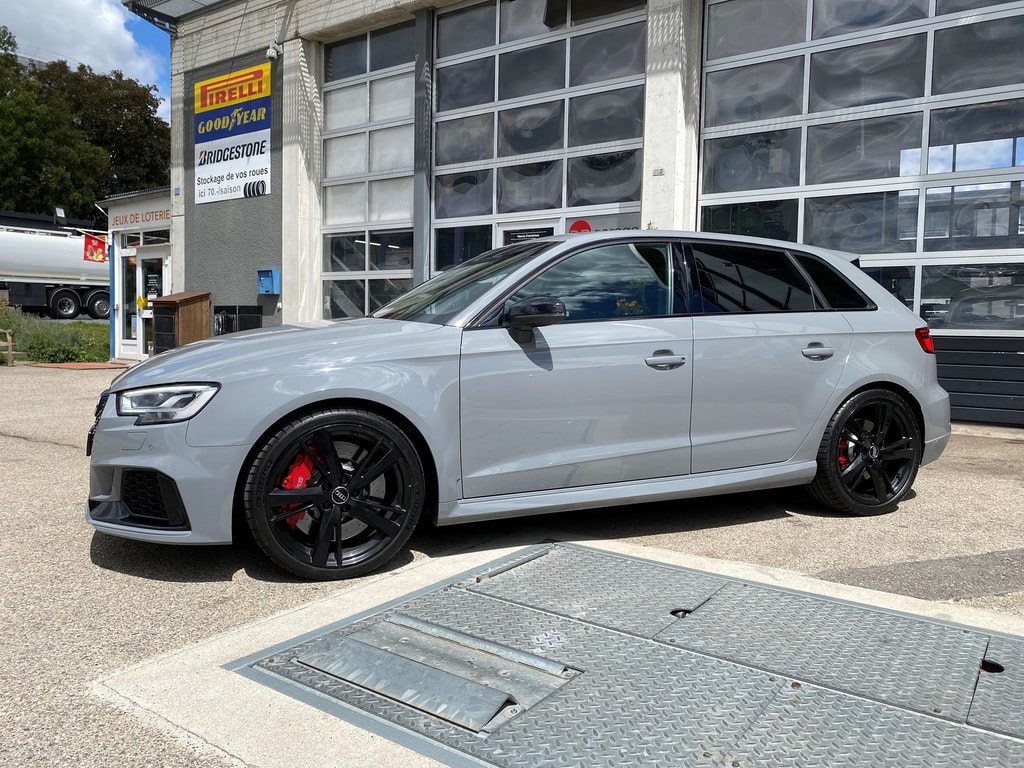 AUDI RS3 Sportback 2.5 TSI quattro S-tronic (sans FAP ohne OPF)-image-1