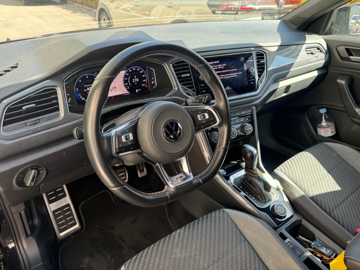 VW T-Roc 2.0 TDI SCR Sport DSG 4Motion-image-3