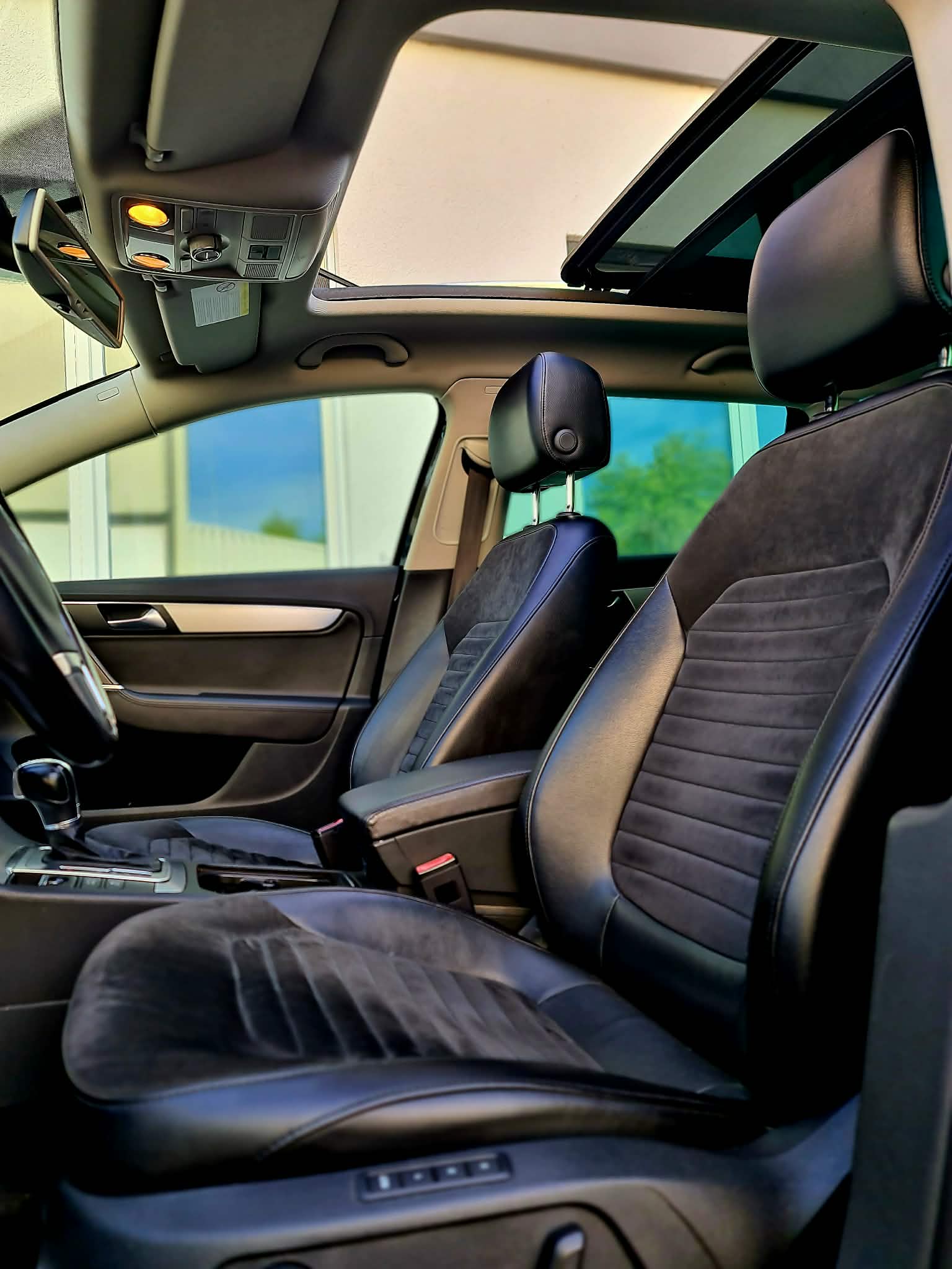 VW Passat Variant 2.0 TSI Comfortline DSG-image-11