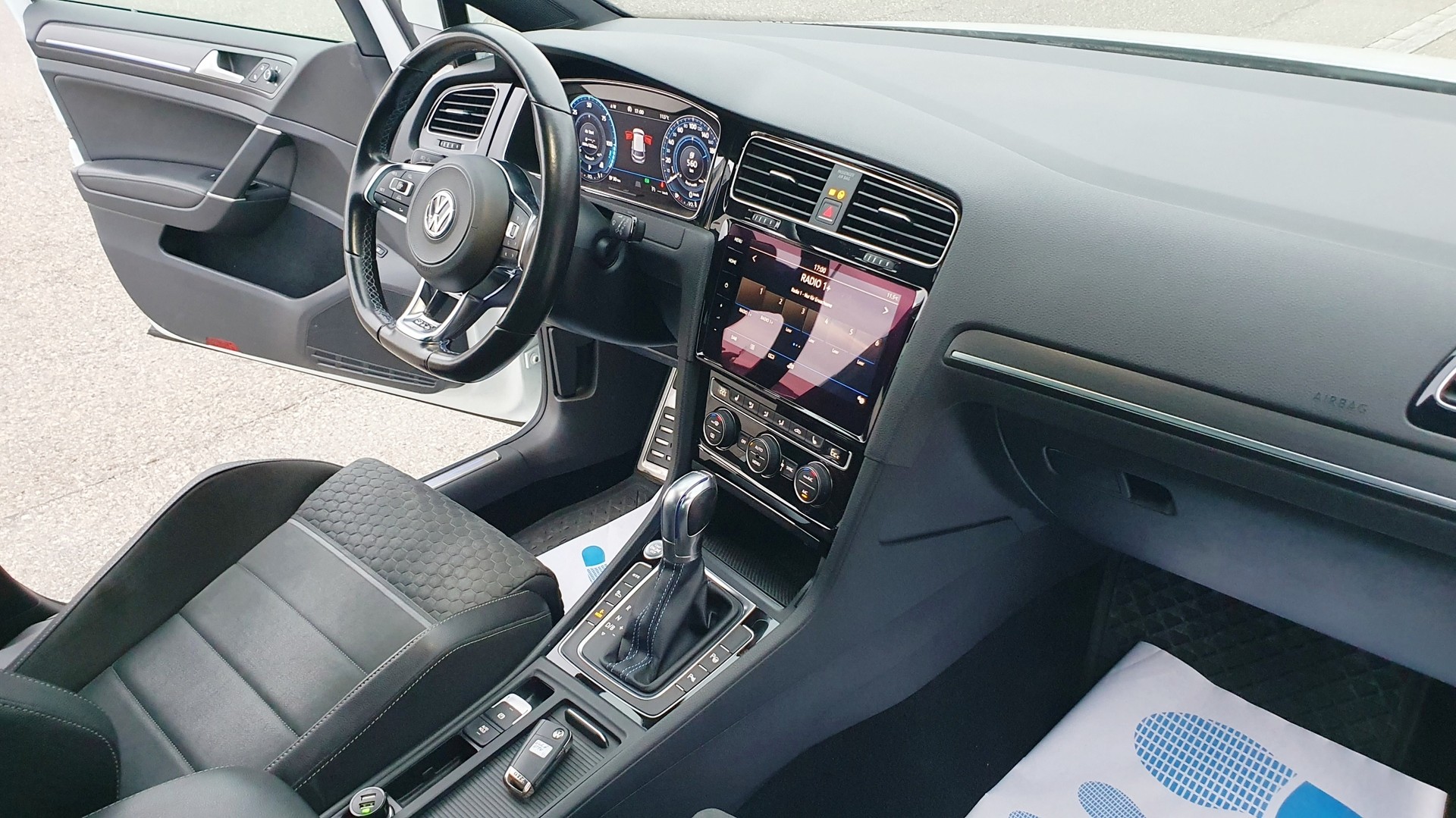 VW Golf 1.4 TSI GTE DSG-image-15