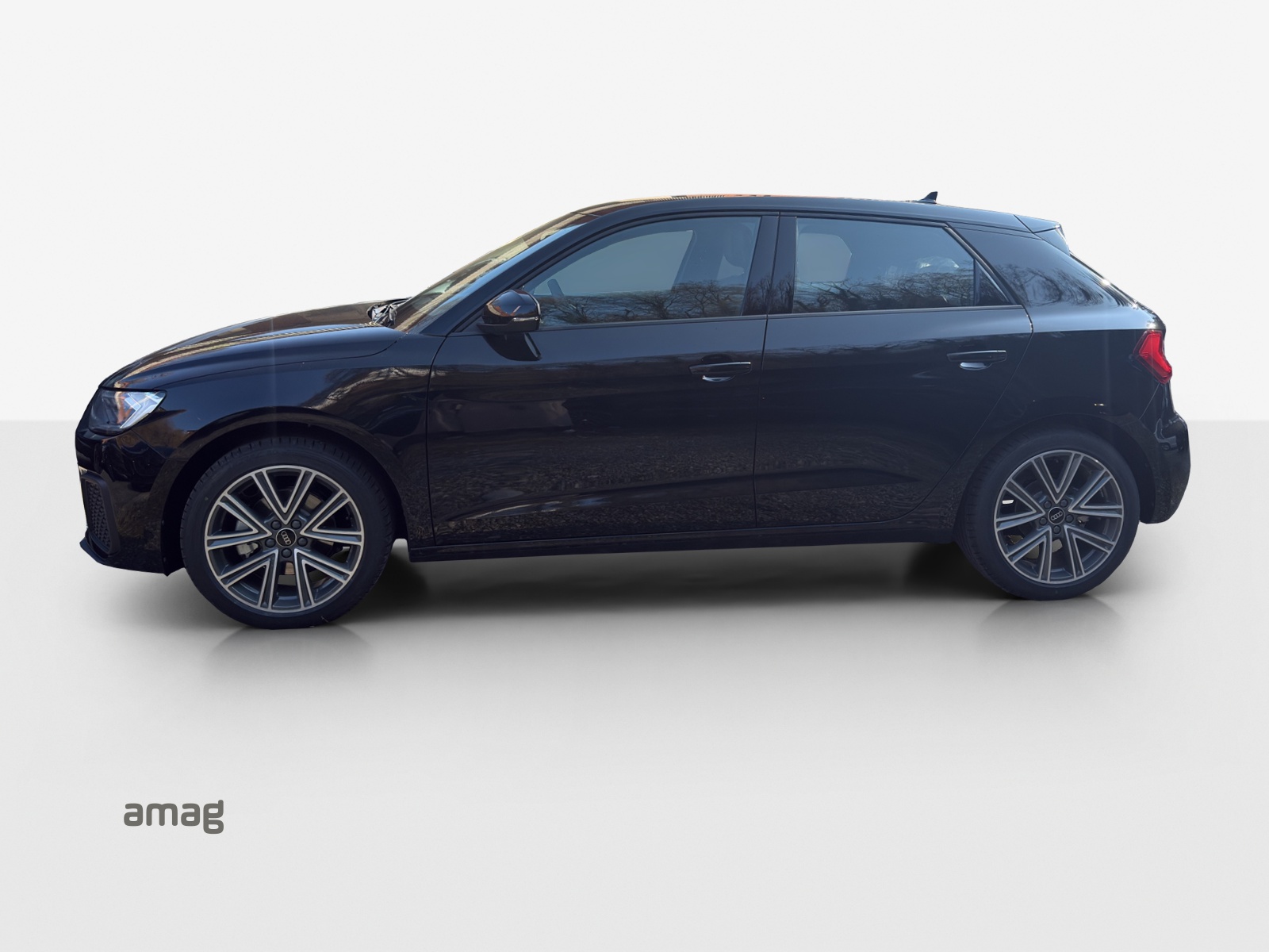 AUDI A1 Sportback 30 TFSI Attraction-image-2