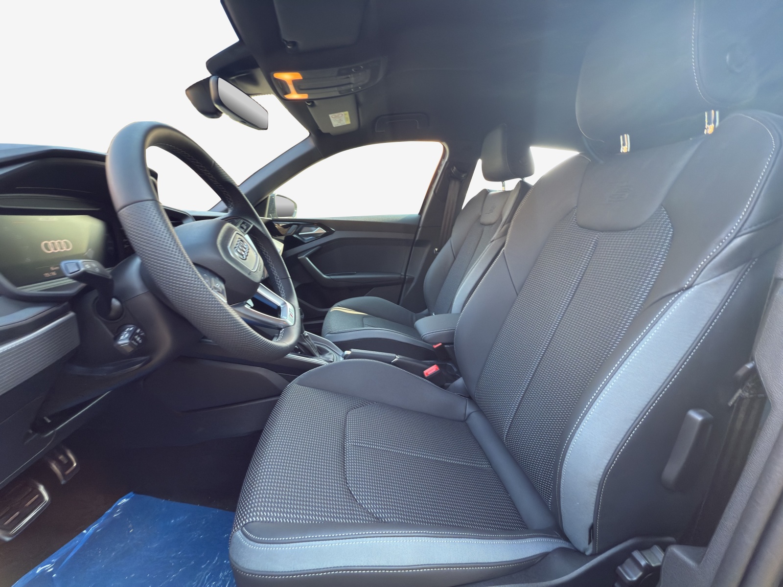 AUDI A1 Sportback 30 TFSI Attraction-image-6