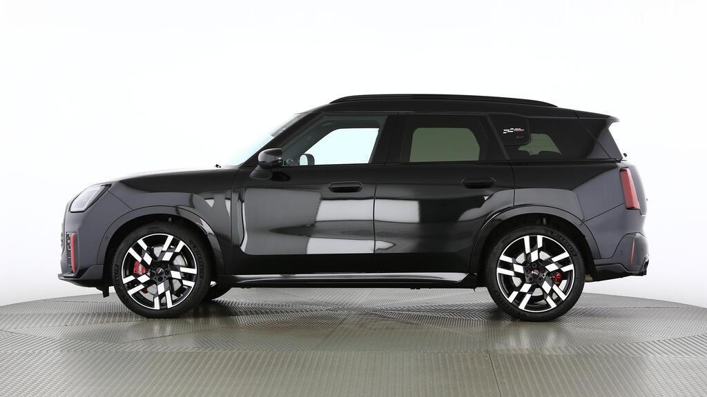 MINI John Cooper Works Countryman ALL4-image-2
