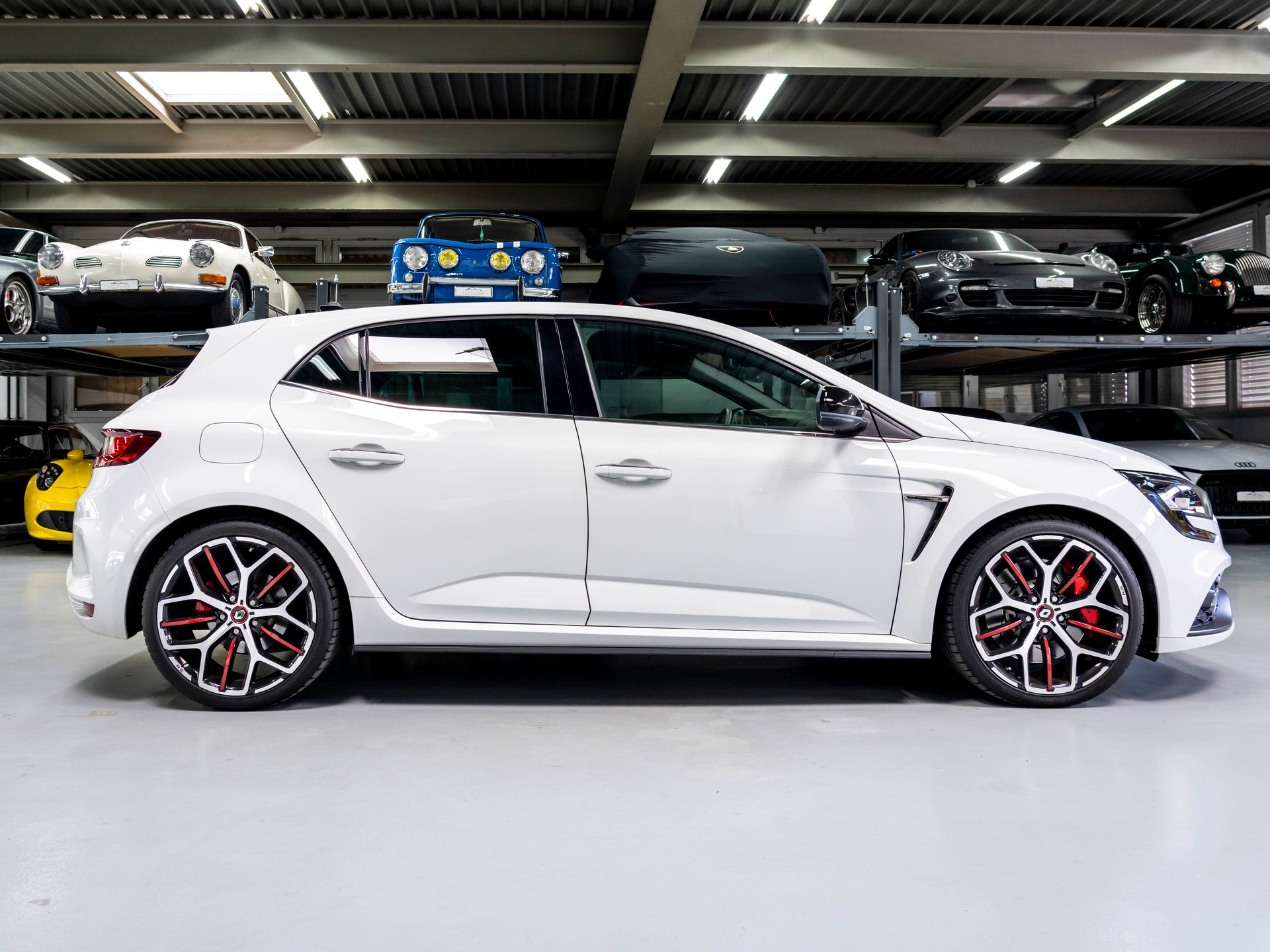 RENAULT Mégane RS Trophy 300-image-4
