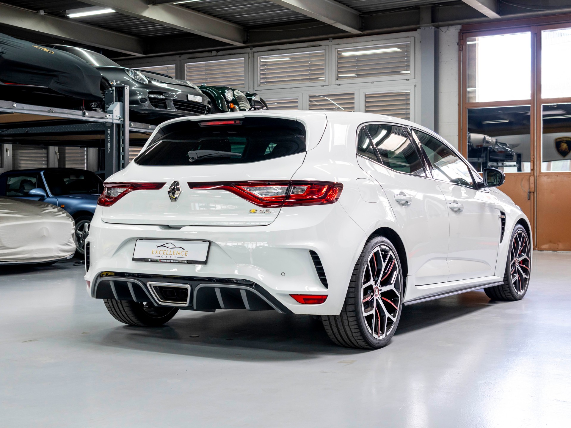 RENAULT Mégane RS Trophy 300-image-5