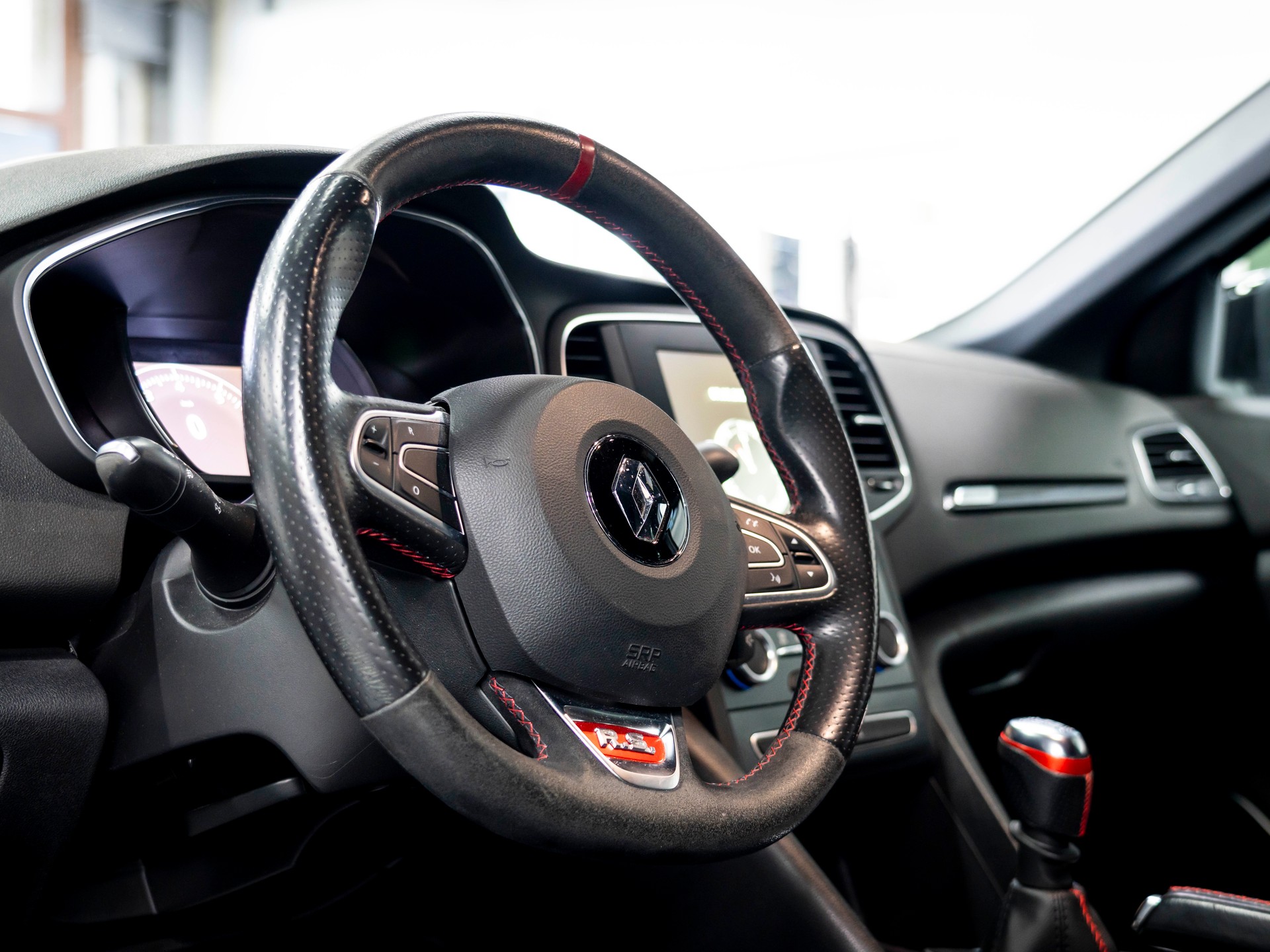 RENAULT Mégane RS Trophy 300-image-14