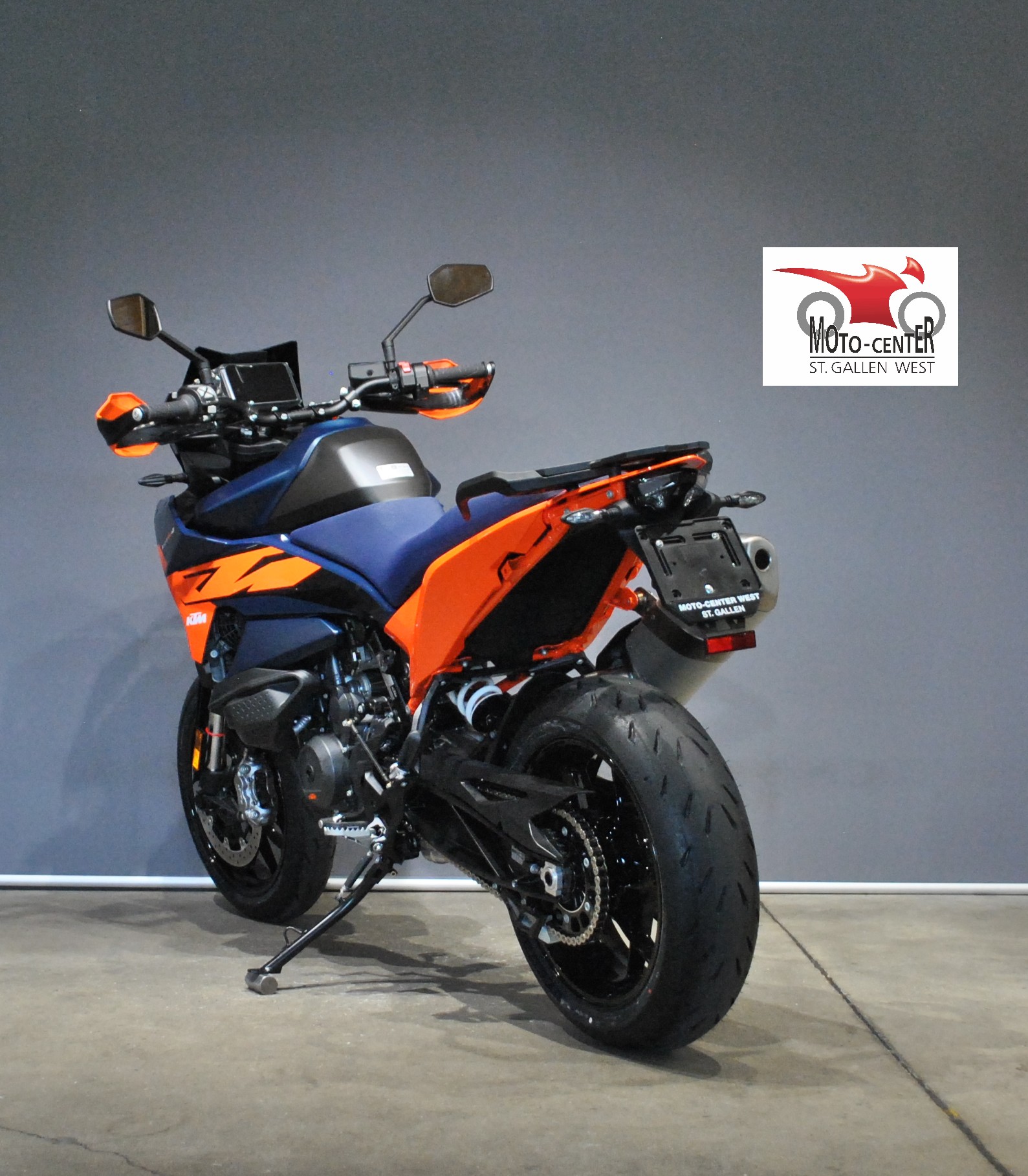 KTM 890 SMT-showroom-element-3