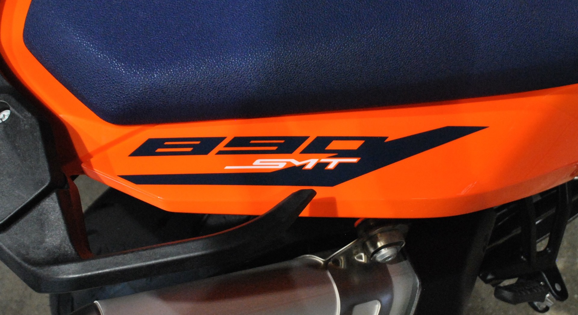 KTM 890 SMT-image-5