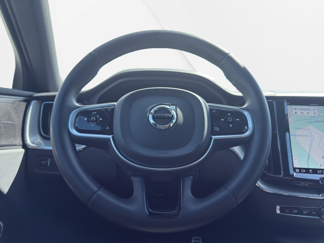 VOLVO XC60 B5 Benzin Mild Hybrid AWD R-Design Geartronic-image-14