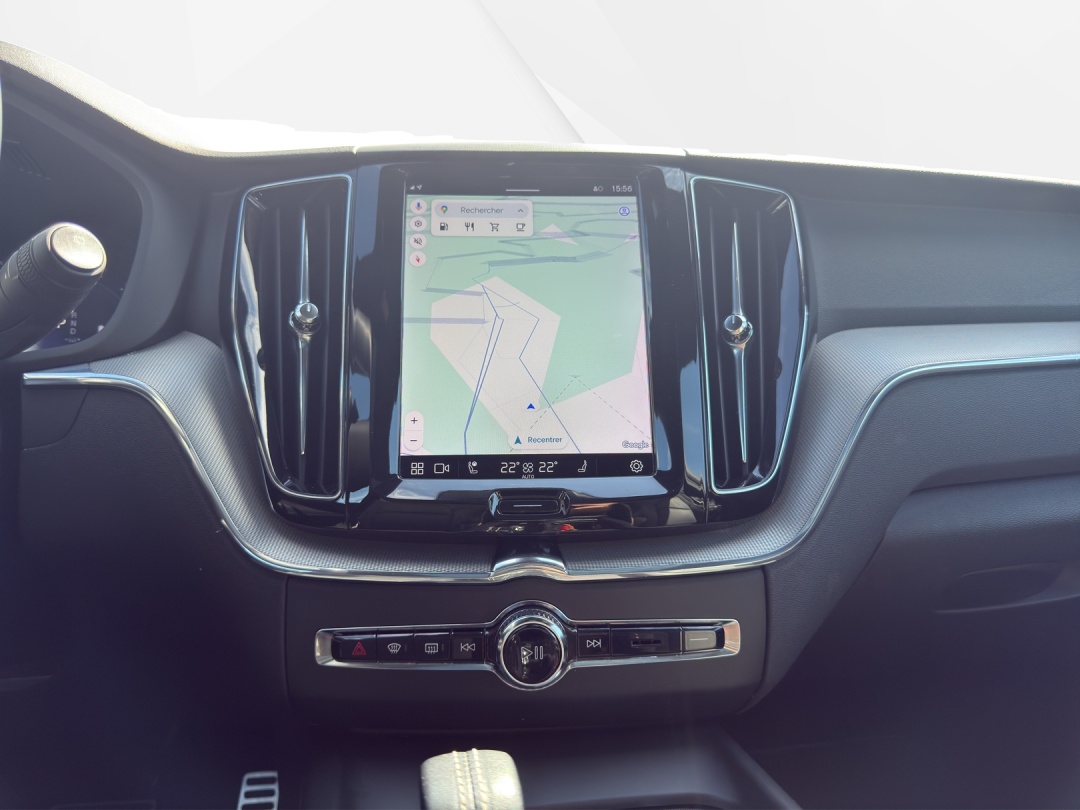 VOLVO XC60 B5 Benzin Mild Hybrid AWD R-Design Geartronic-image-13
