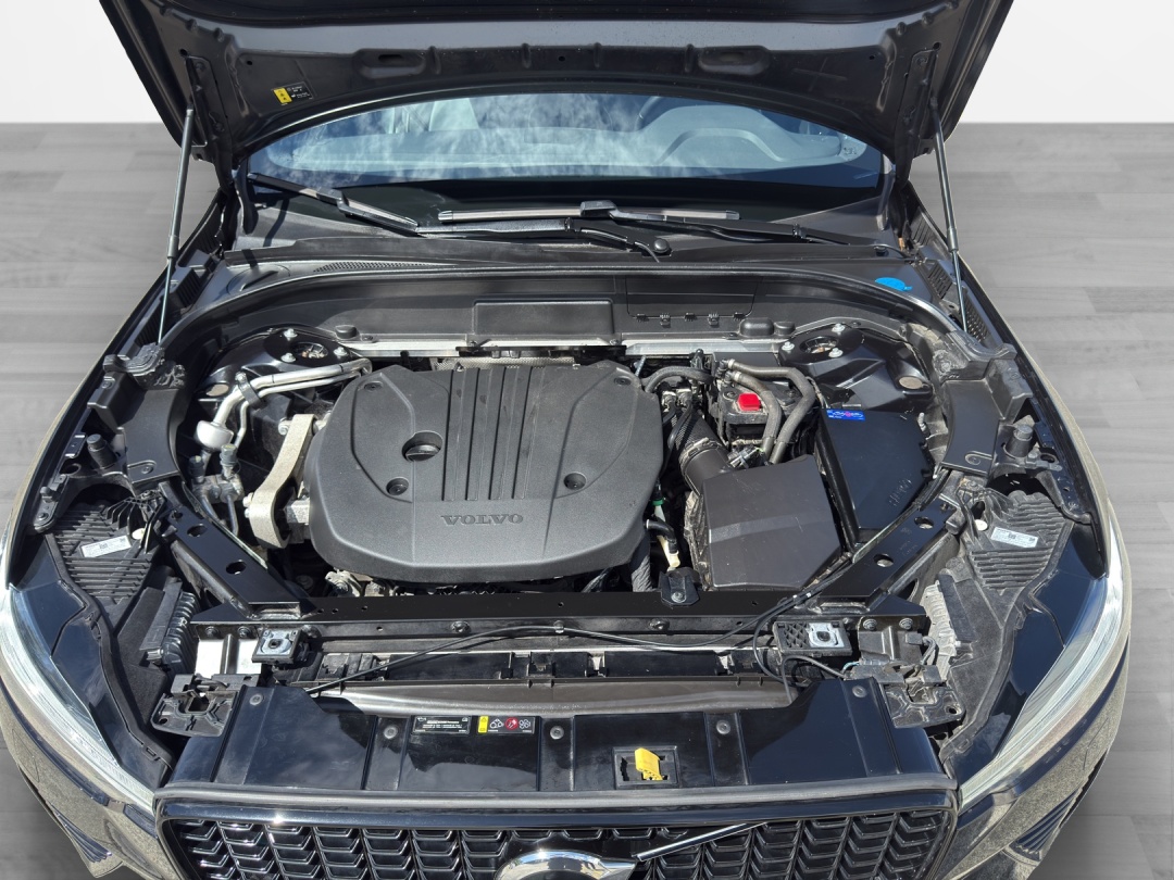 VOLVO XC60 B5 Benzin Mild Hybrid AWD R-Design Geartronic-image-15
