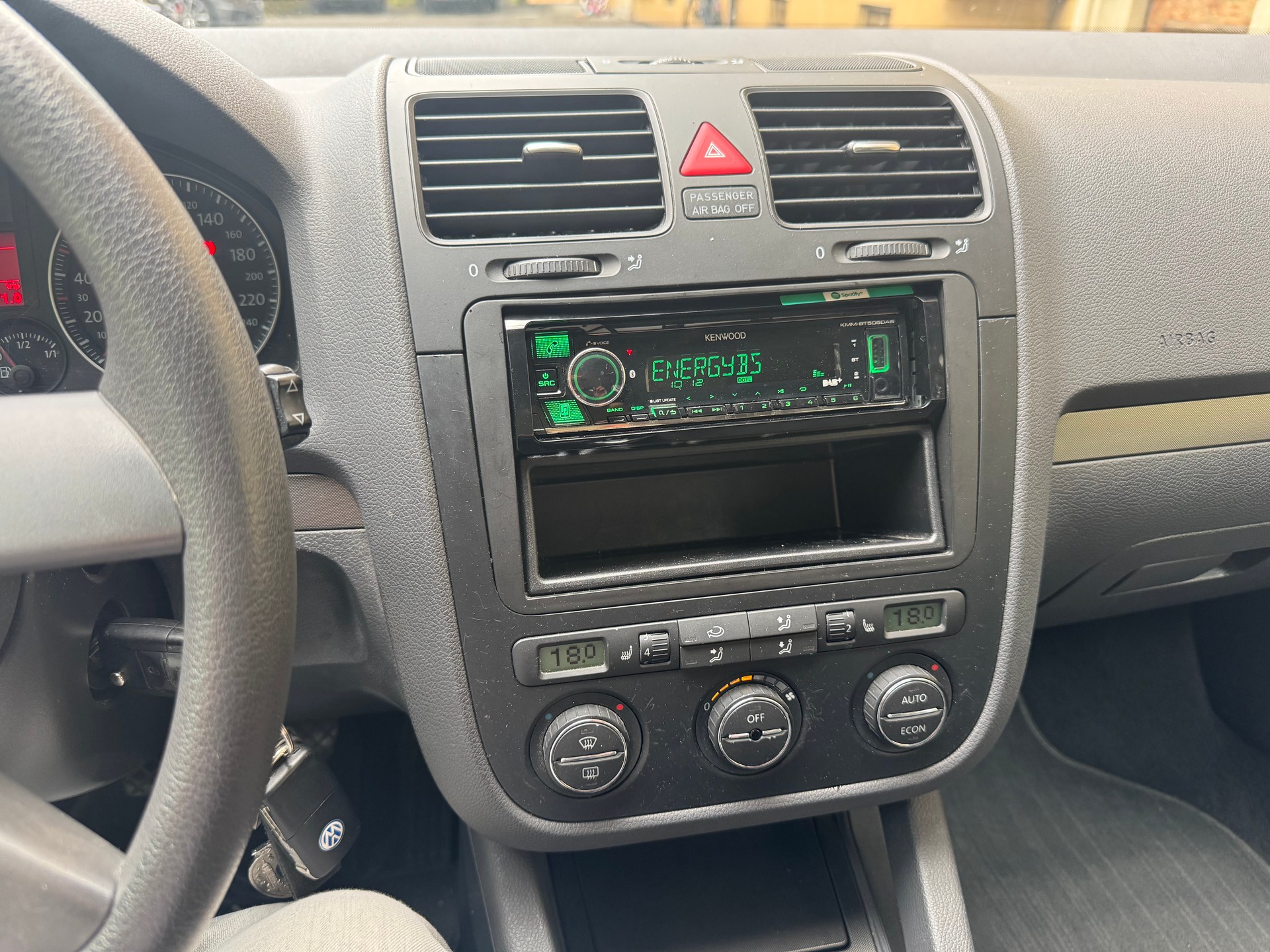 VW Golf 1.6 FSI Comfortline-image-8
