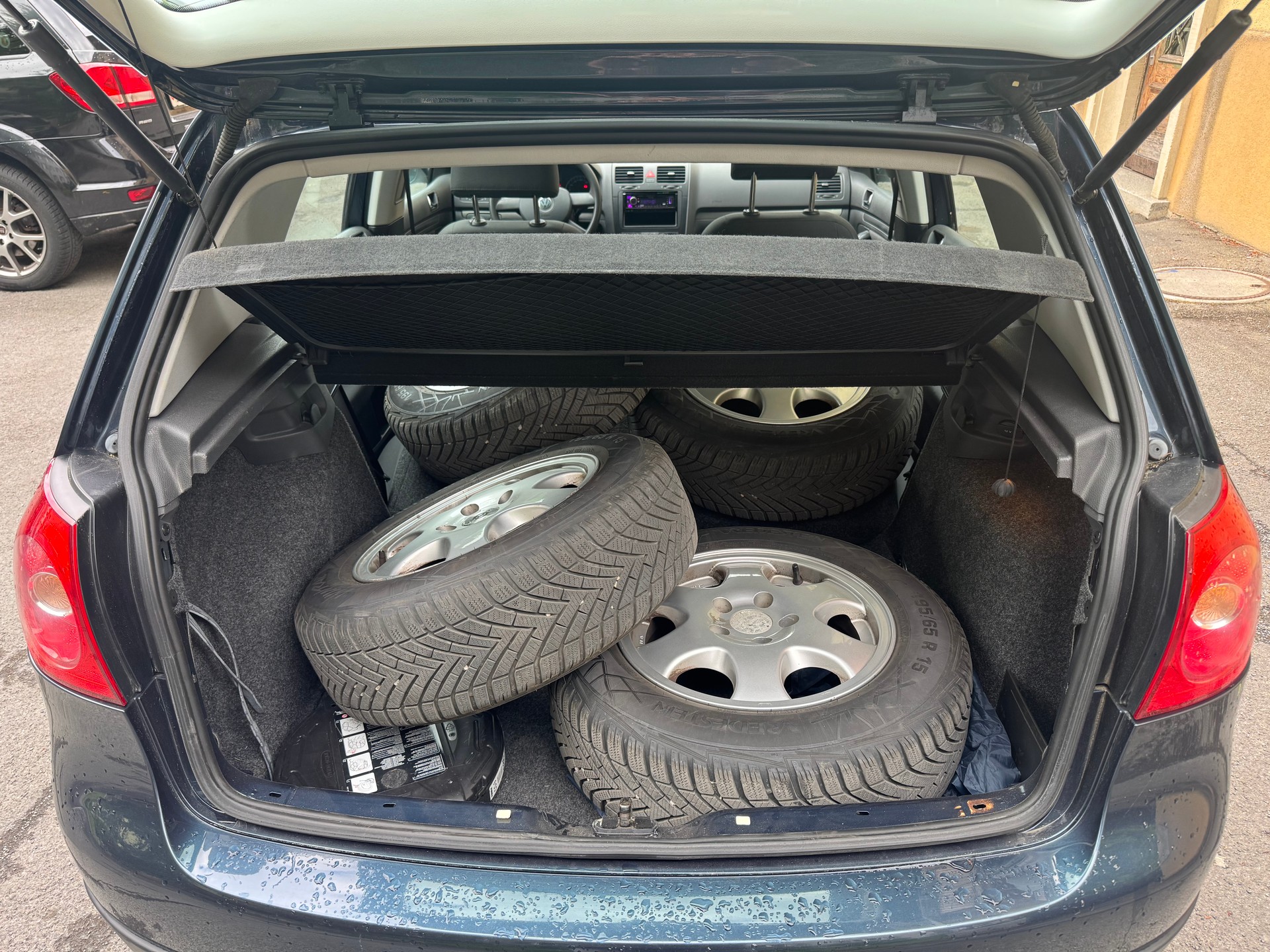 VW Golf 1.6 FSI Comfortline-image-14