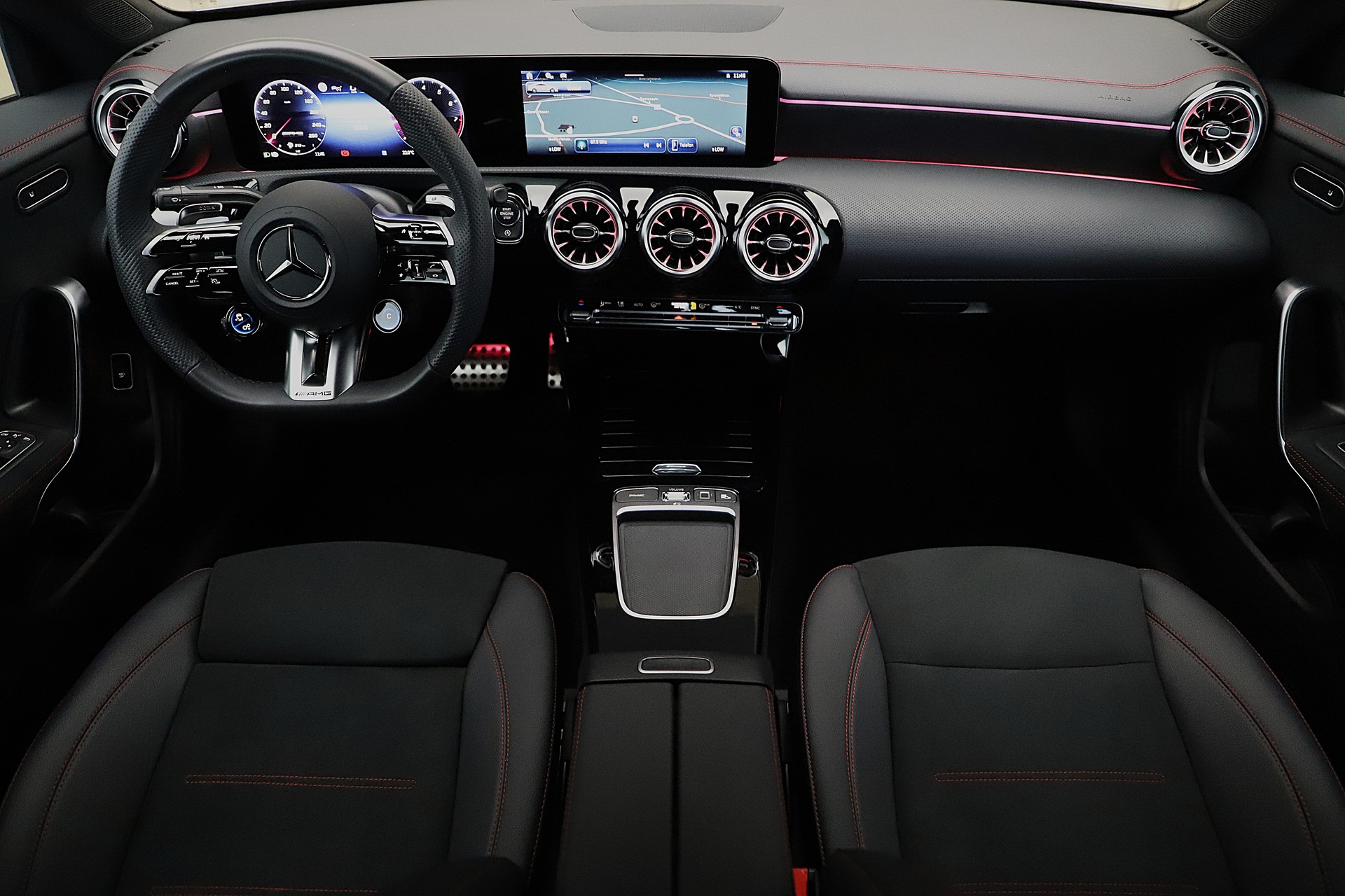 MERCEDES-BENZ CLA 35 AMG 4Matic 8G-DCT mit Advance Plus und Night Paket I + II-image-5