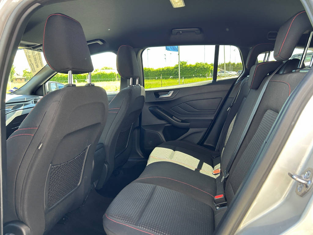 FORD Focus Kombi 1.0i EcoB 155 ST-Line-image-17
