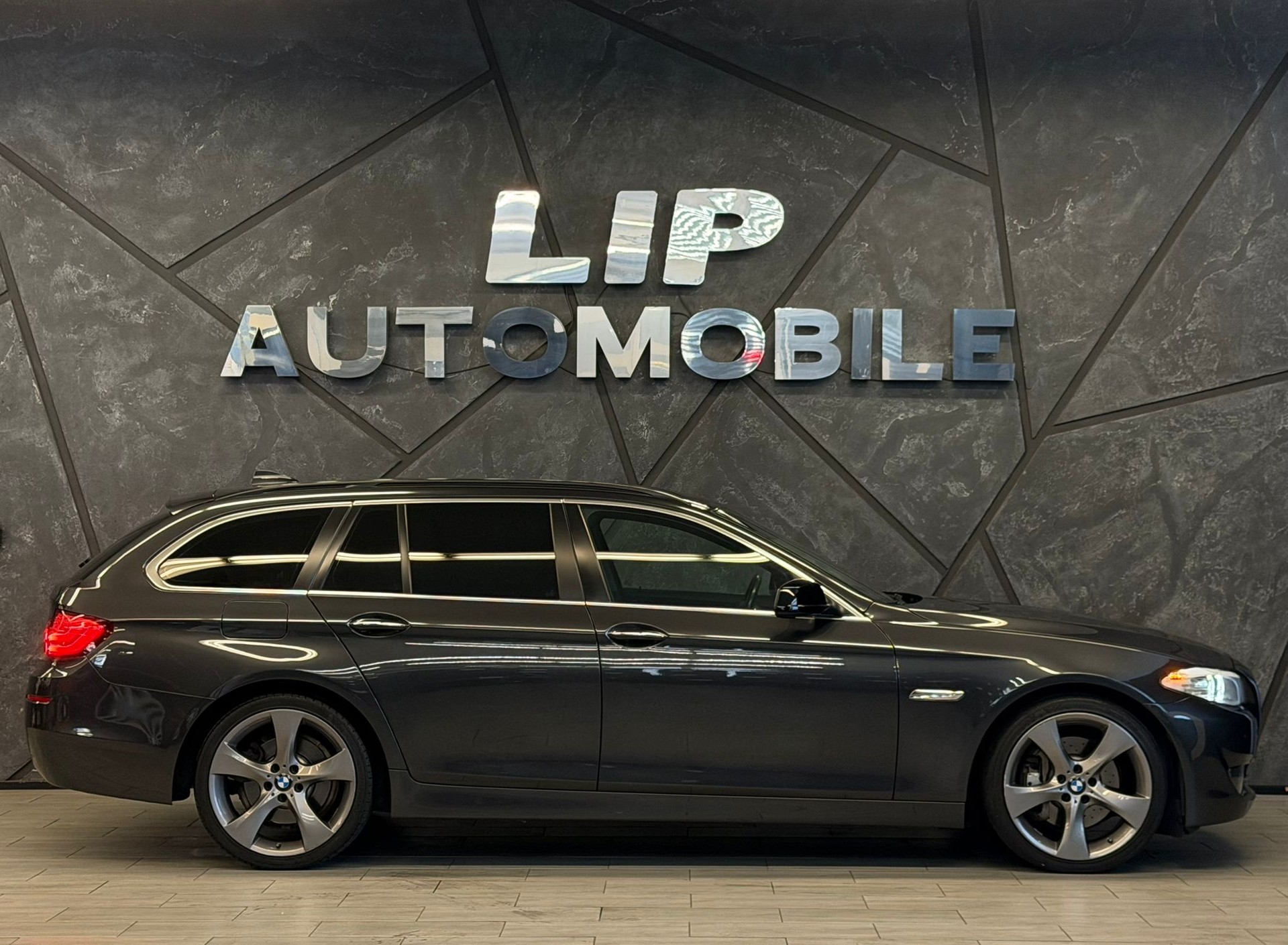 BMW 530d Touring Steptronic-image-3