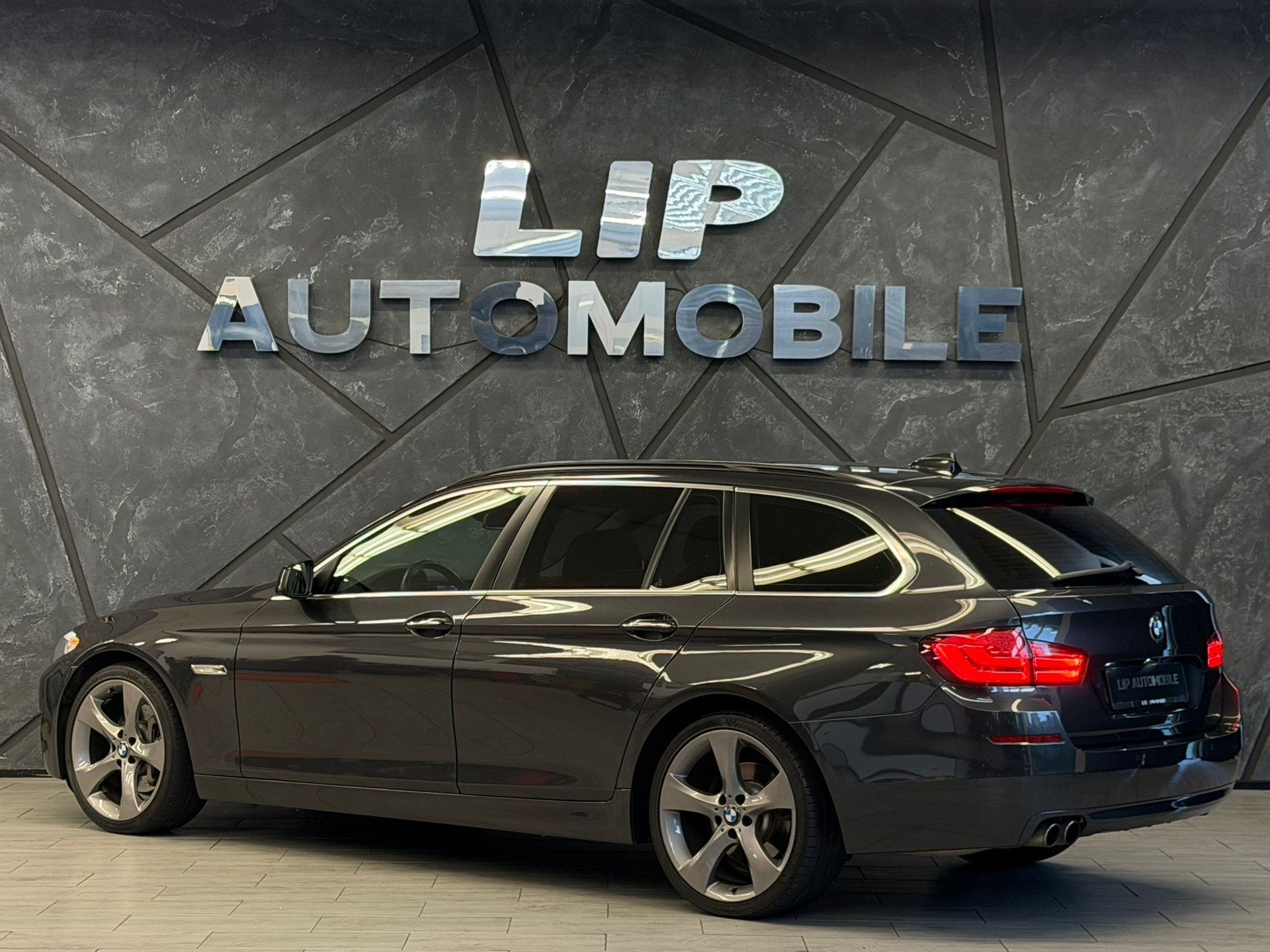 BMW 530d Touring Steptronic-image-7