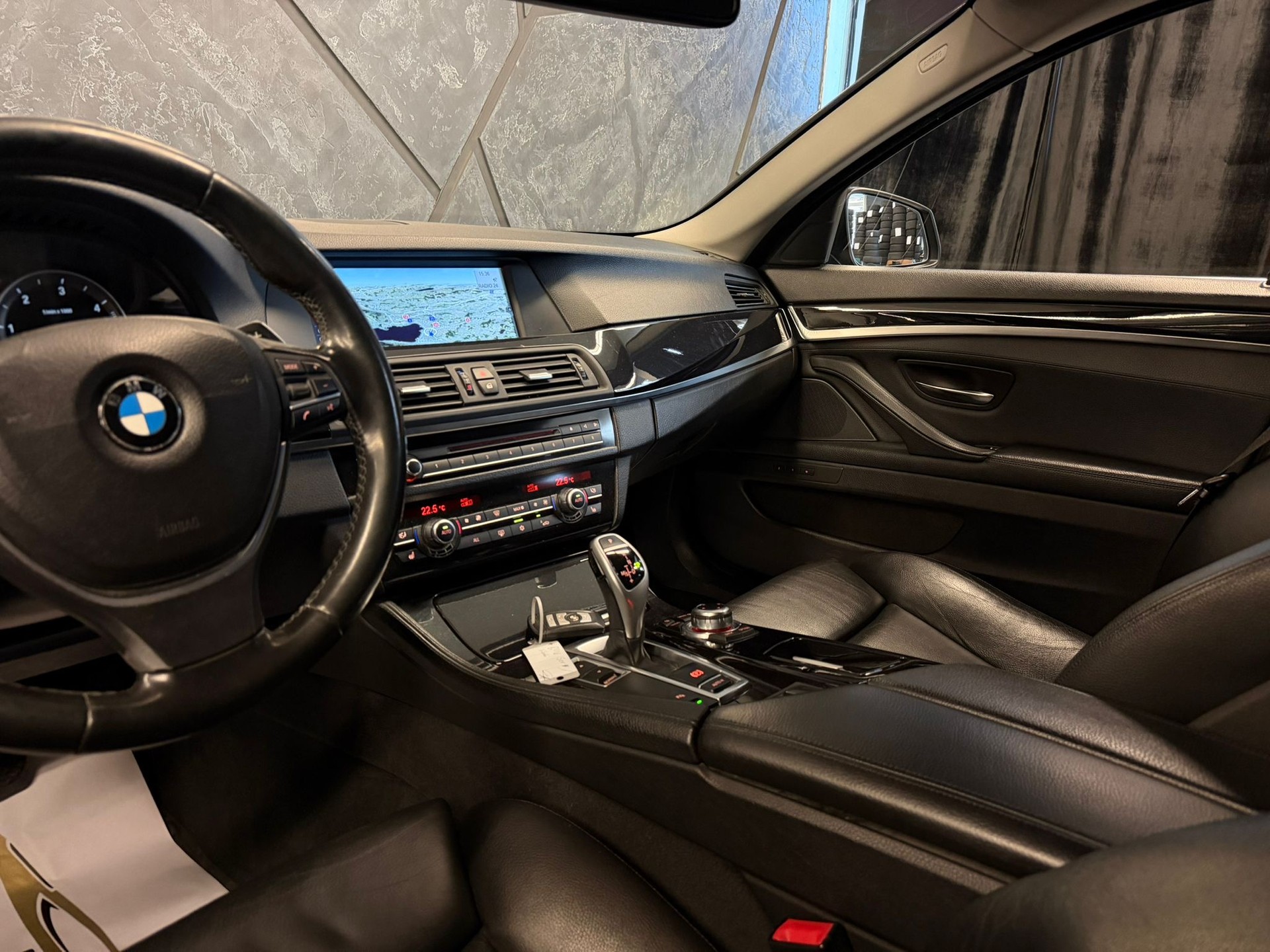 BMW 530d Touring Steptronic-image-9