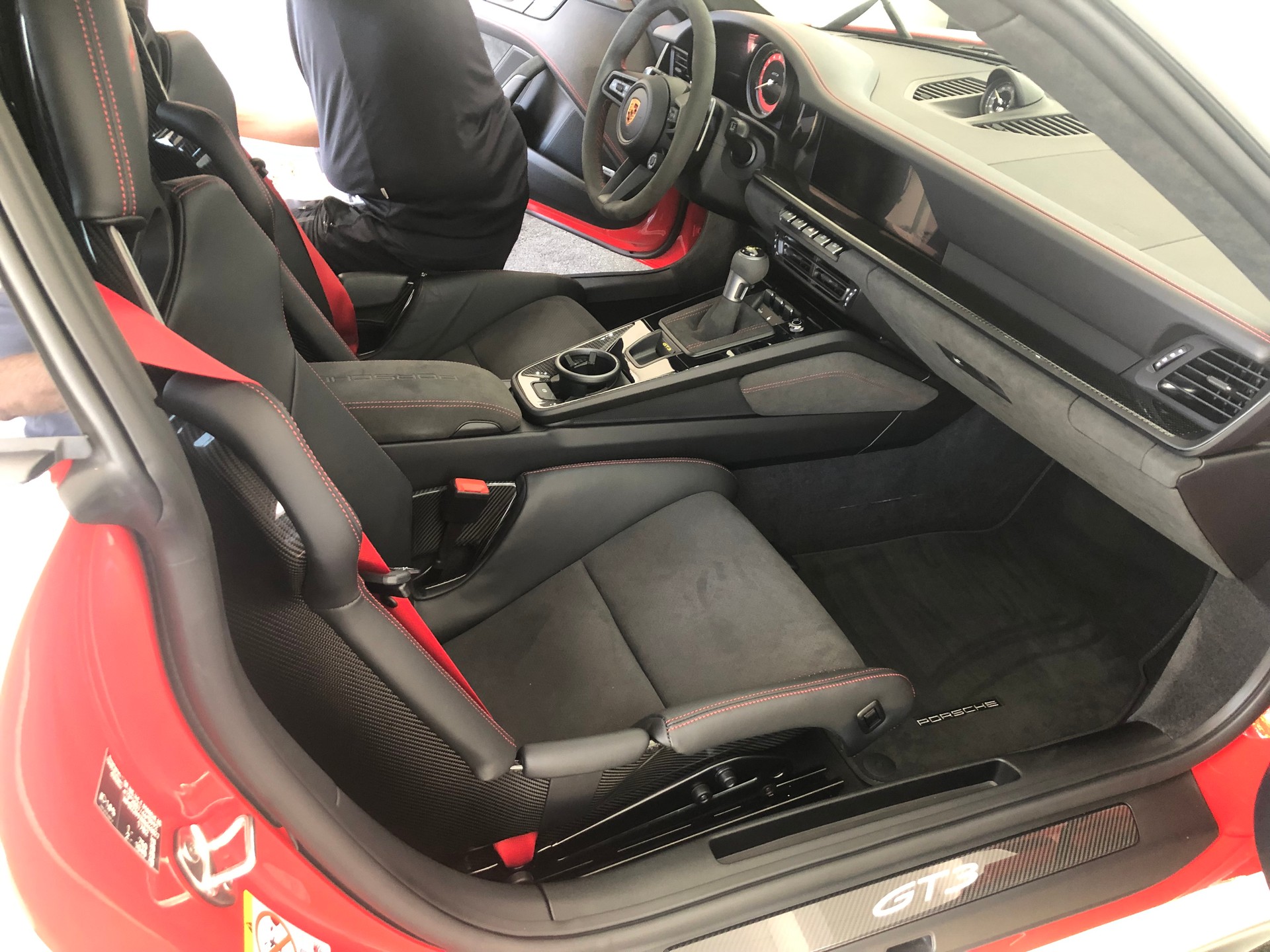 PORSCHE GT3-image-4