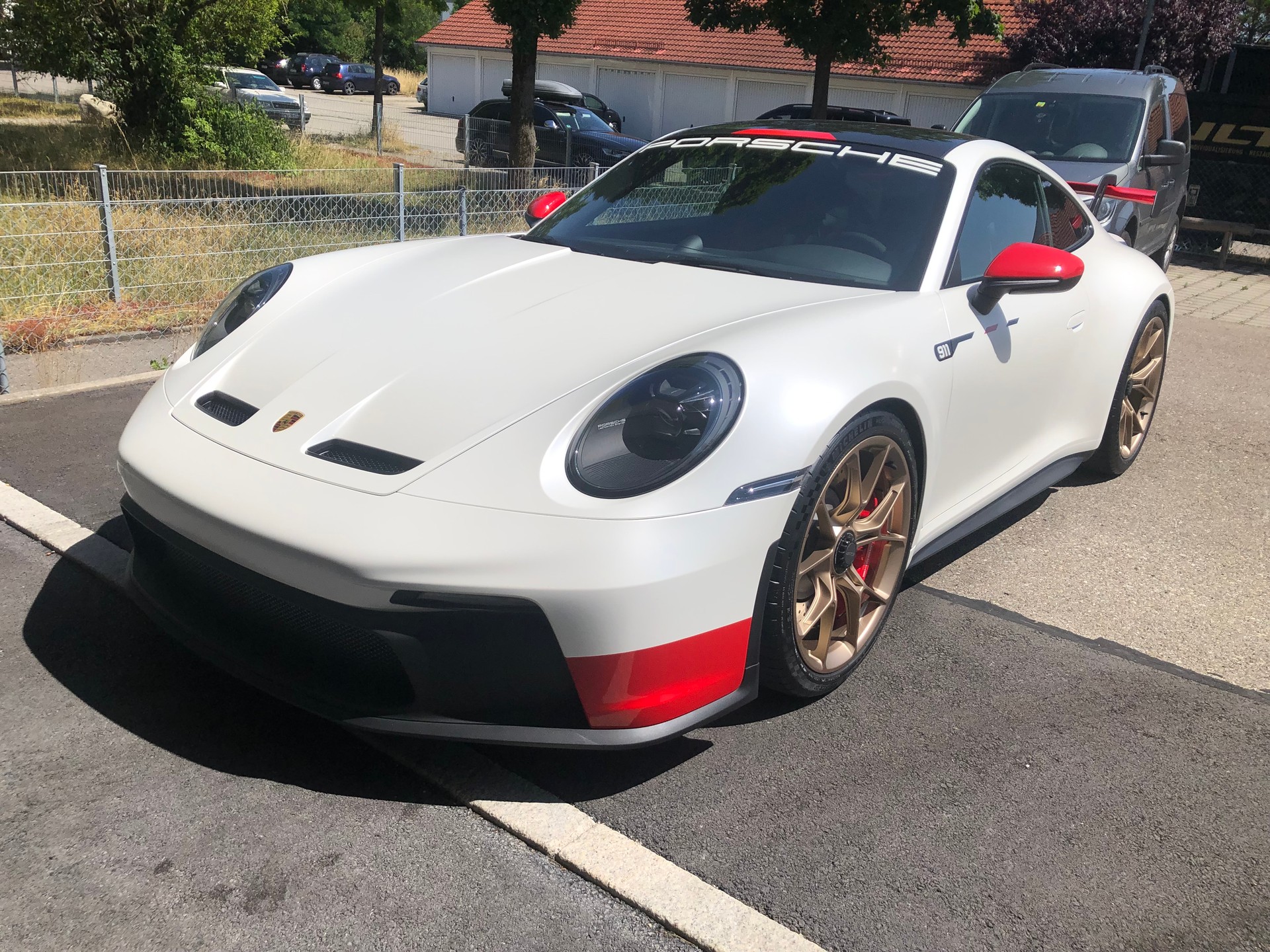 PORSCHE GT3-image-0