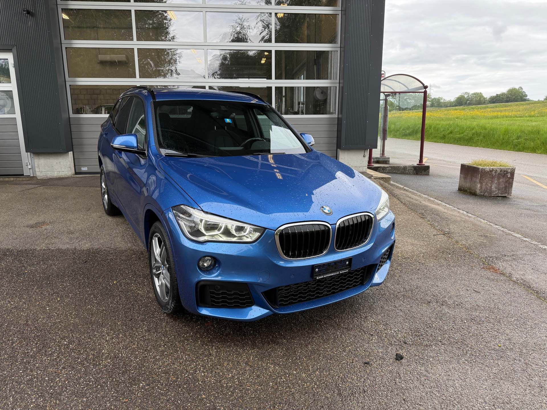 BMW X1 xDrive 25i Sport Line VENDUE/VERKAUFT-image-1