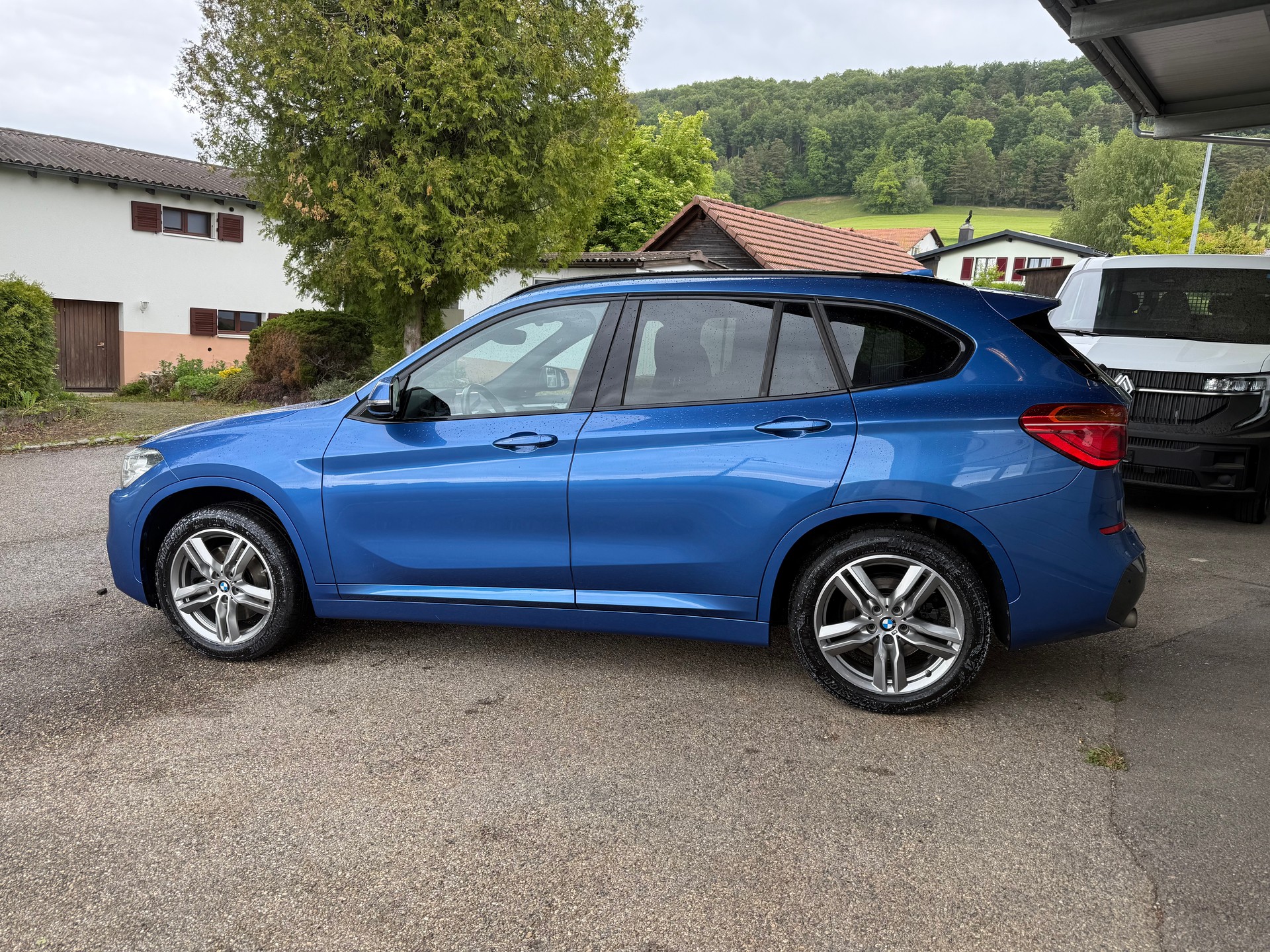 BMW X1 xDrive 25i Sport Line VENDUE/VERKAUFT-image-3