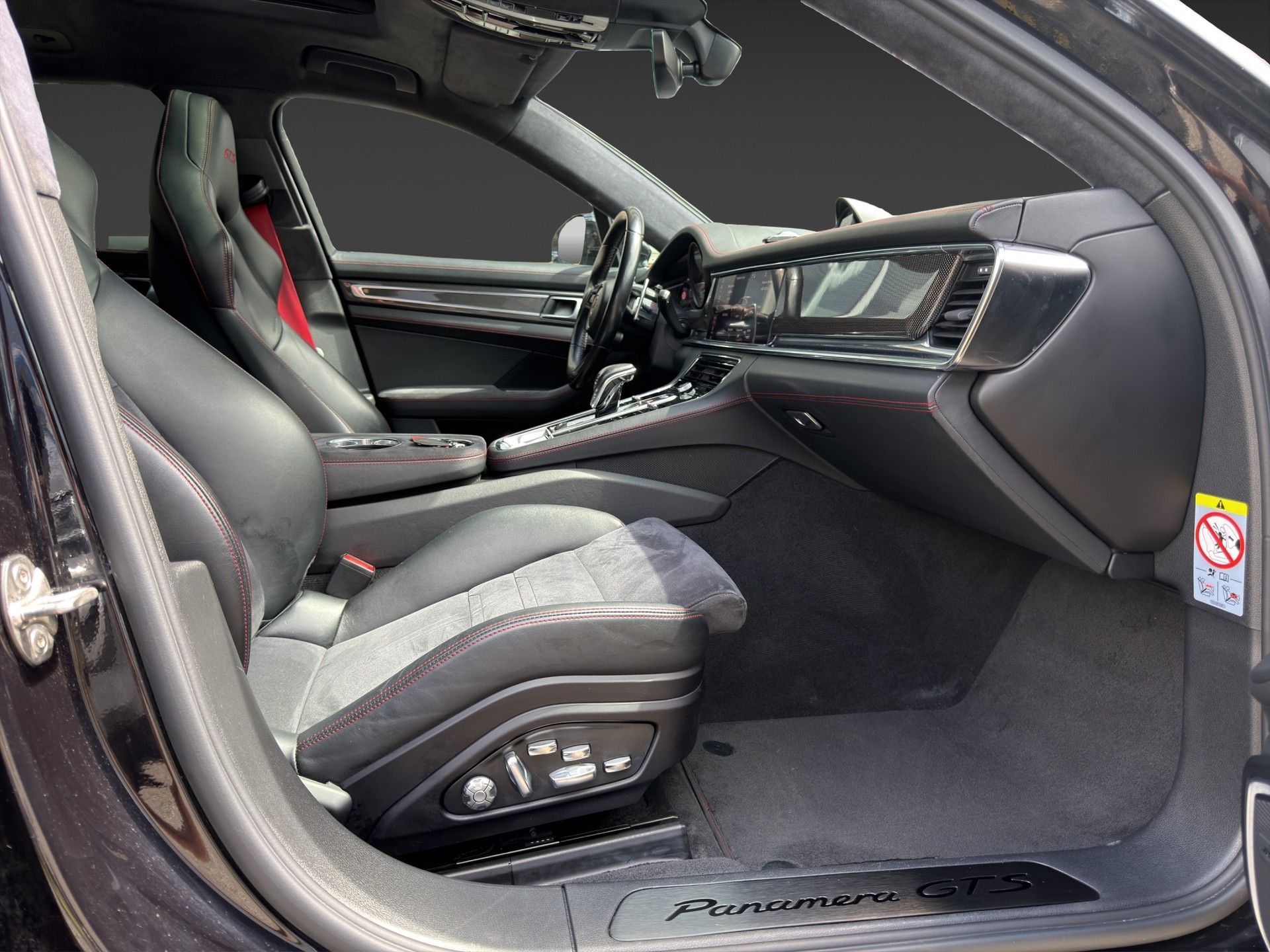 PORSCHE Panamera GTS Sport Turismo PDK-image-13
