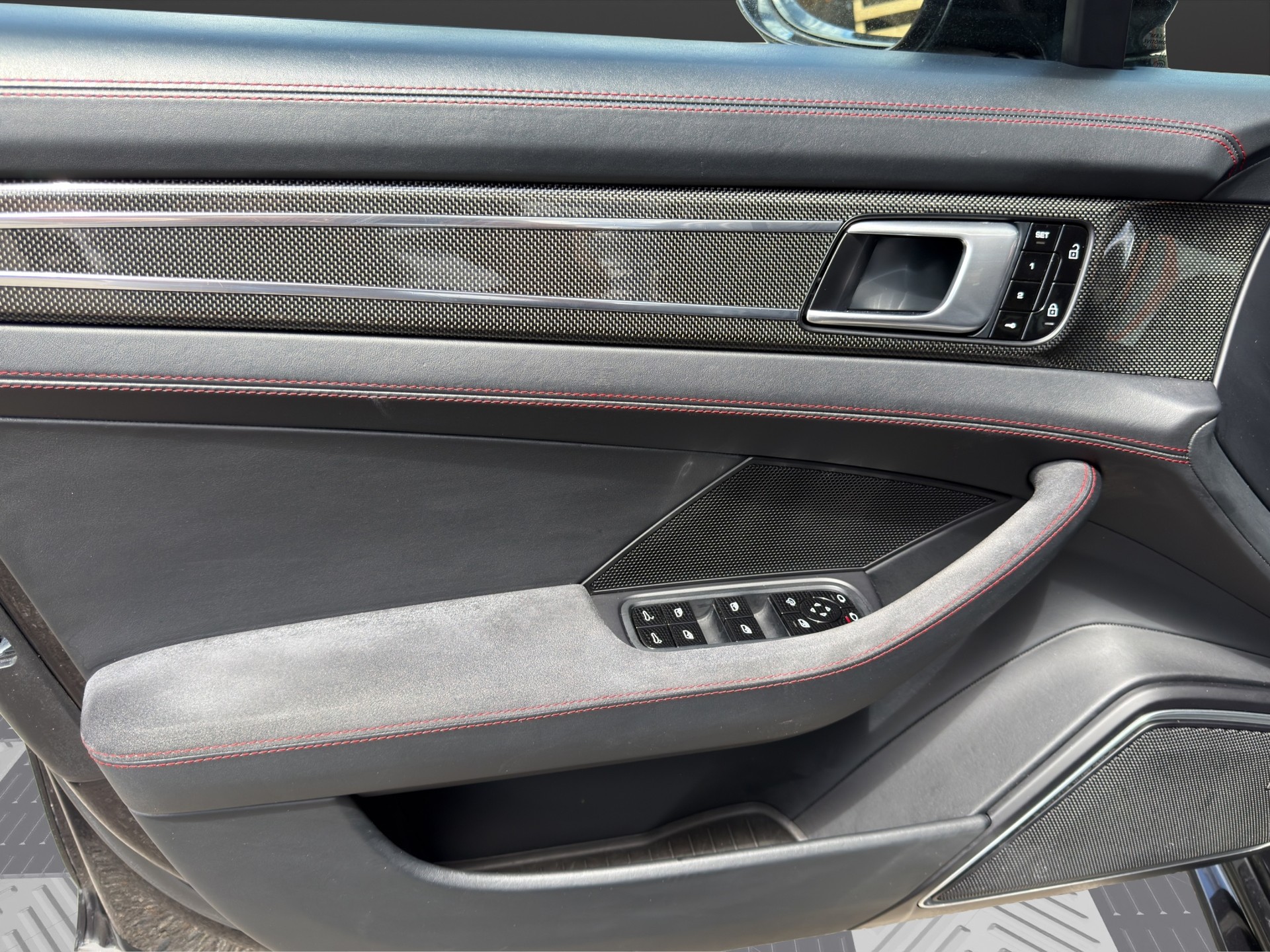 PORSCHE Panamera GTS Sport Turismo PDK-image-14