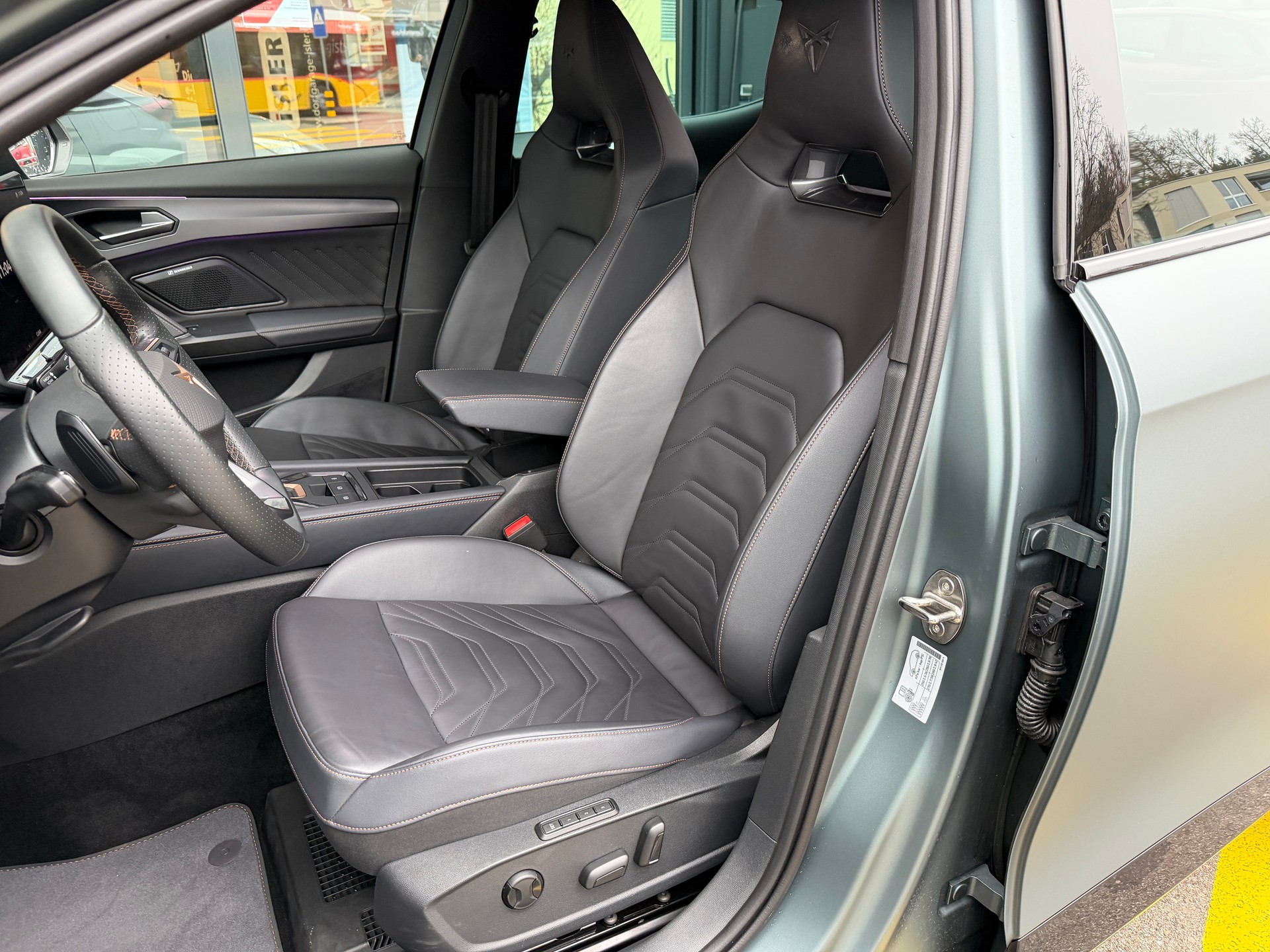 CUPRA Formentor 2.0TSI VZ 4Drive DSG-image-8