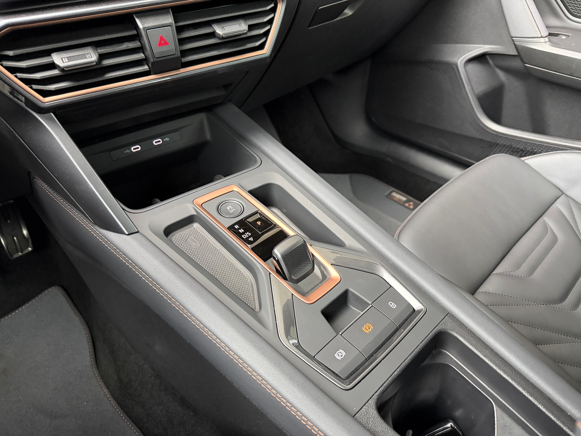 CUPRA Formentor 2.0TSI VZ 4Drive DSG-image-14