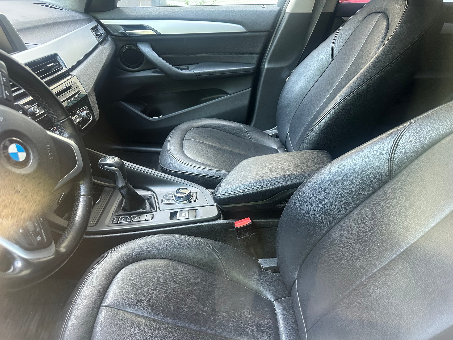 BMW X1 sDrive 18d M Sport Steptronic-image-3