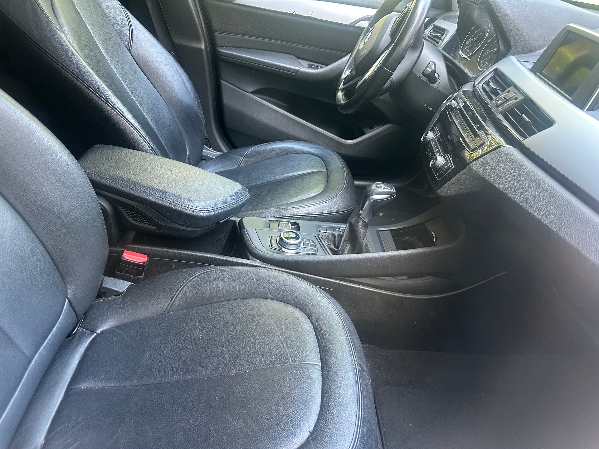 BMW X1 sDrive 18d M Sport Steptronic-image-4