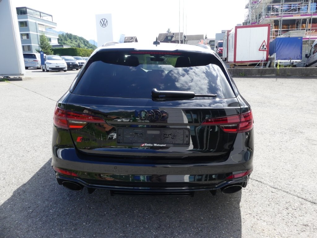 AUDI RS4 Avant 2.9 TFSI quattro tiptronic-image-2