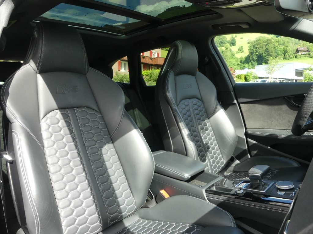 AUDI RS4 Avant 2.9 TFSI quattro tiptronic-image-10