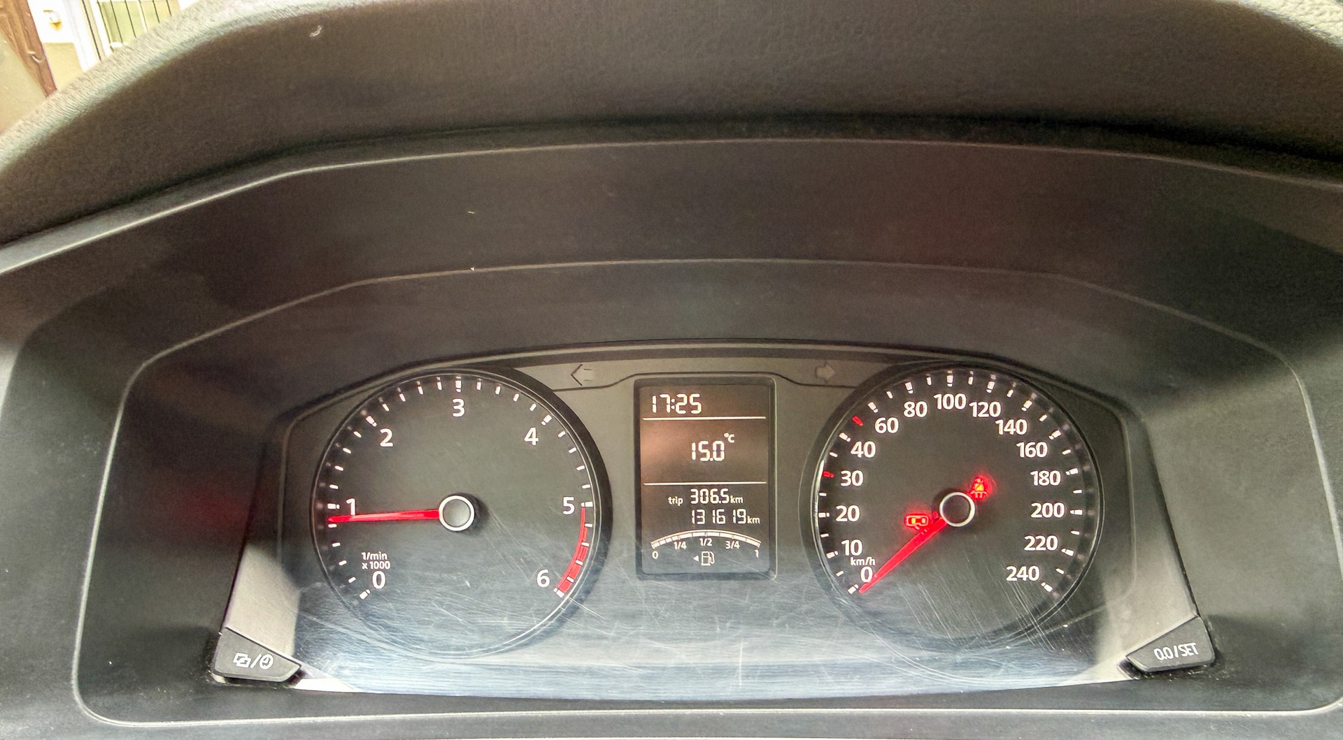 VW TRANSPORTER-image-17