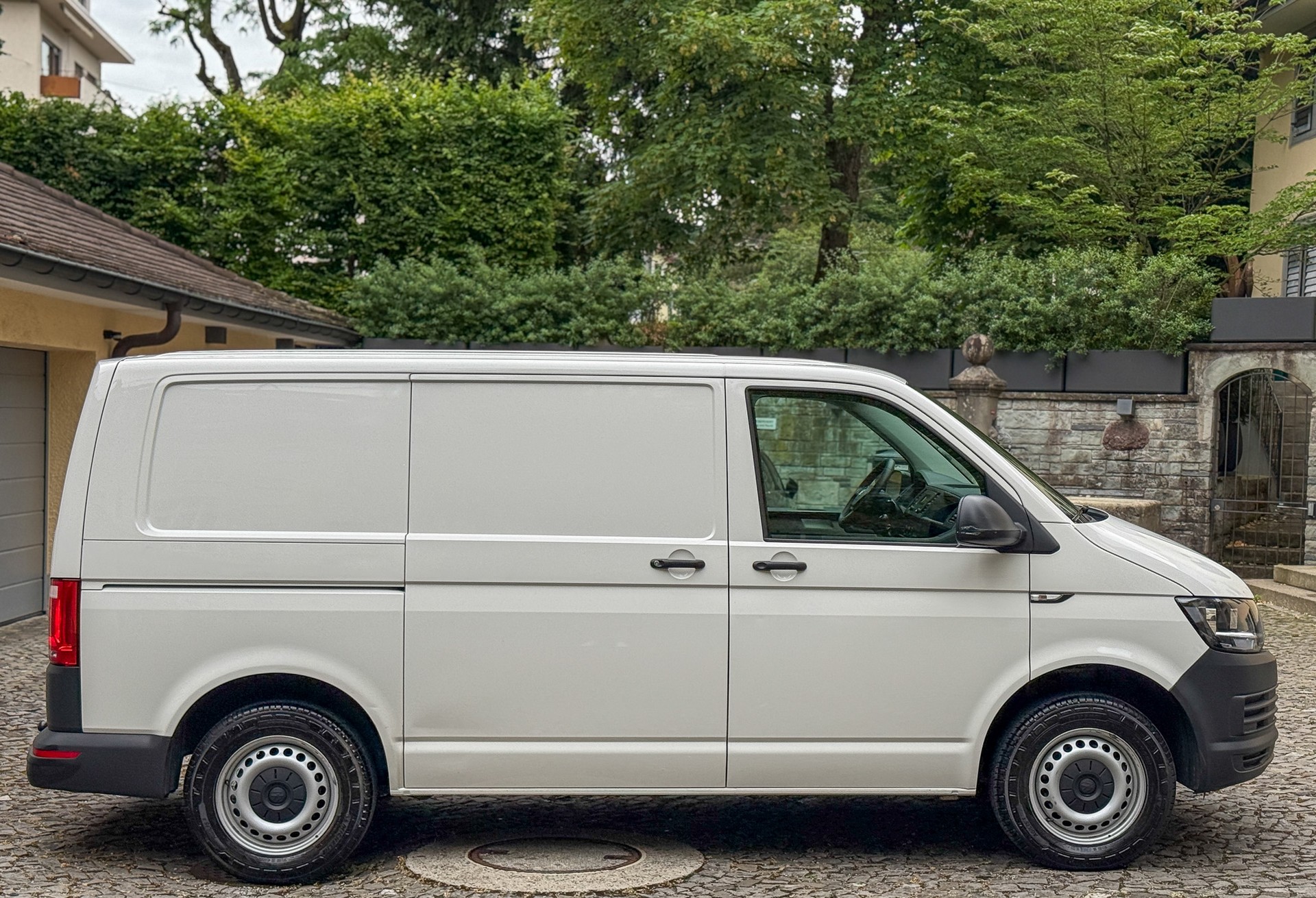 VW TRANSPORTER-image-7