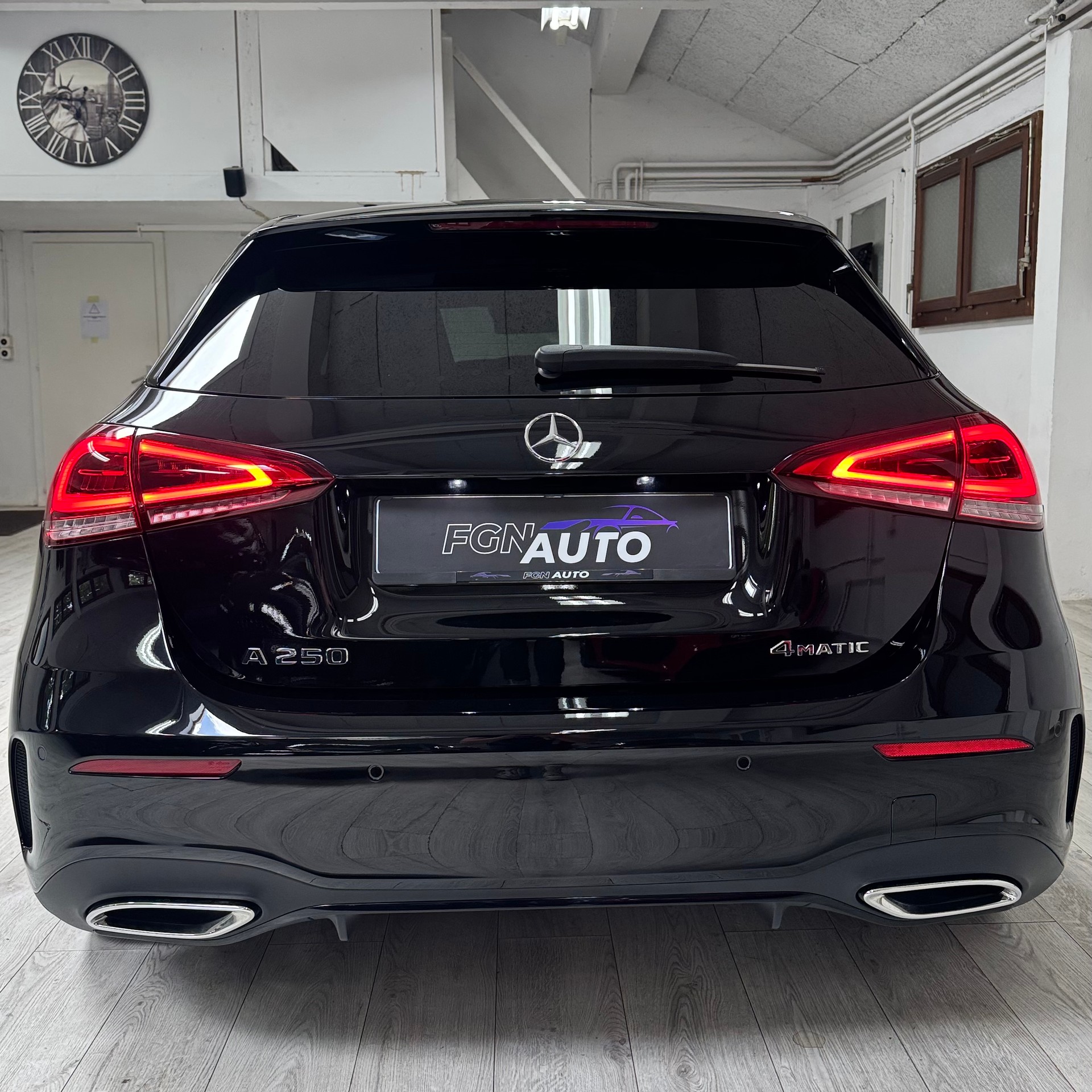 MERCEDES-BENZ A 250 4Matic AMG Line 4Matic 7G-DCT-image-4