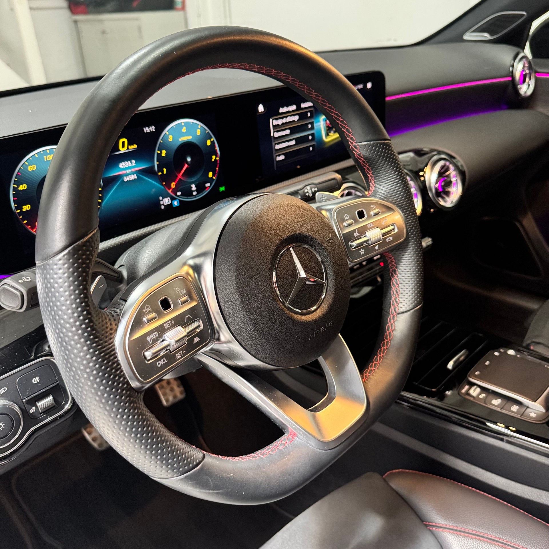 MERCEDES-BENZ A 250 4Matic AMG Line 4Matic 7G-DCT-image-8