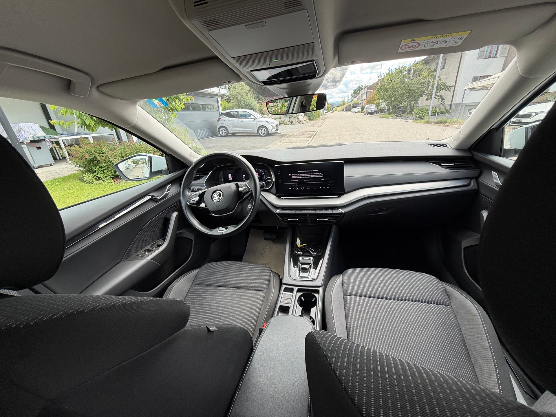 SKODA Octavia Combi 2.0 TDI DSG Ambition 4x4-image-9