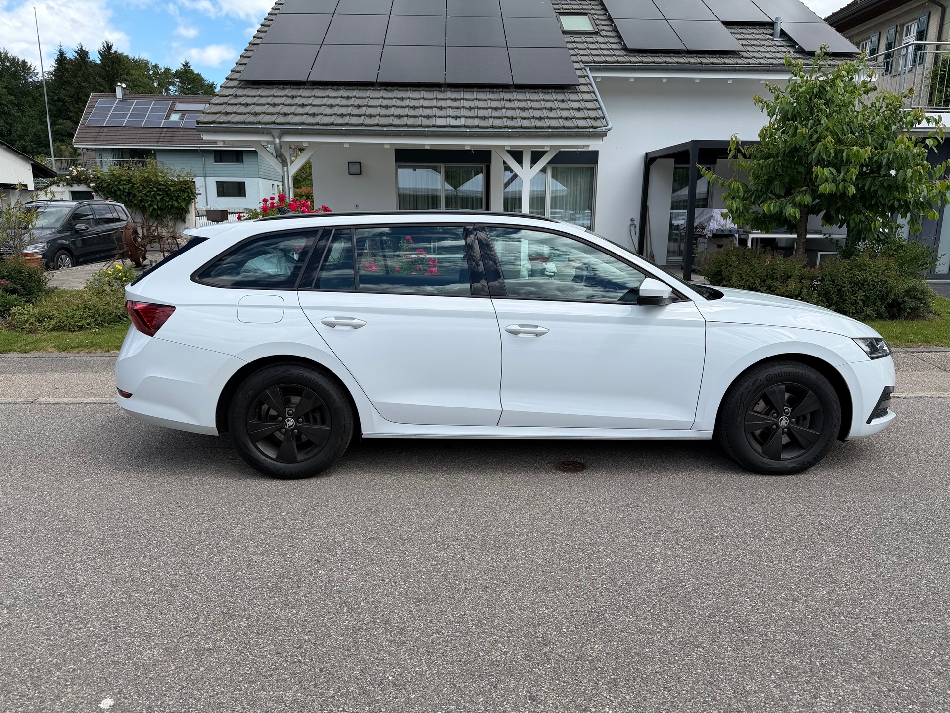 SKODA Octavia Combi 2.0 TDI DSG Ambition 4x4-image-3