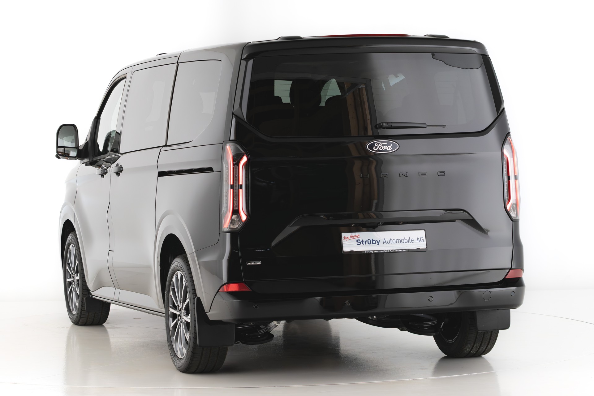 FORD Tourneo Custom Bus 340 L1 2.5 Duratec 233PS Titanium X PHEV ***-image-12