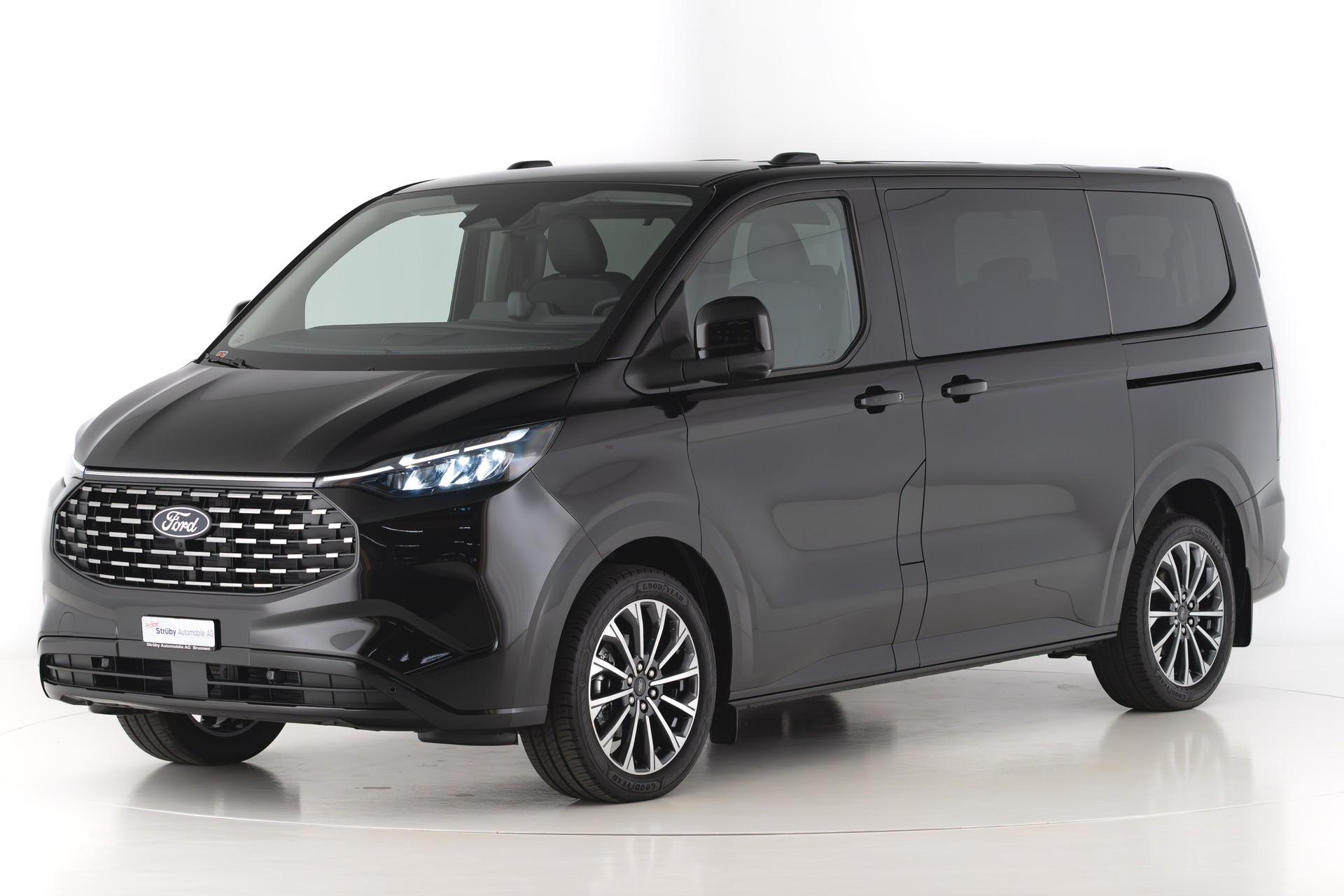 FORD Tourneo Custom Bus 340 L1 2.5 Duratec 233PS Titanium X PHEV ***-image-19