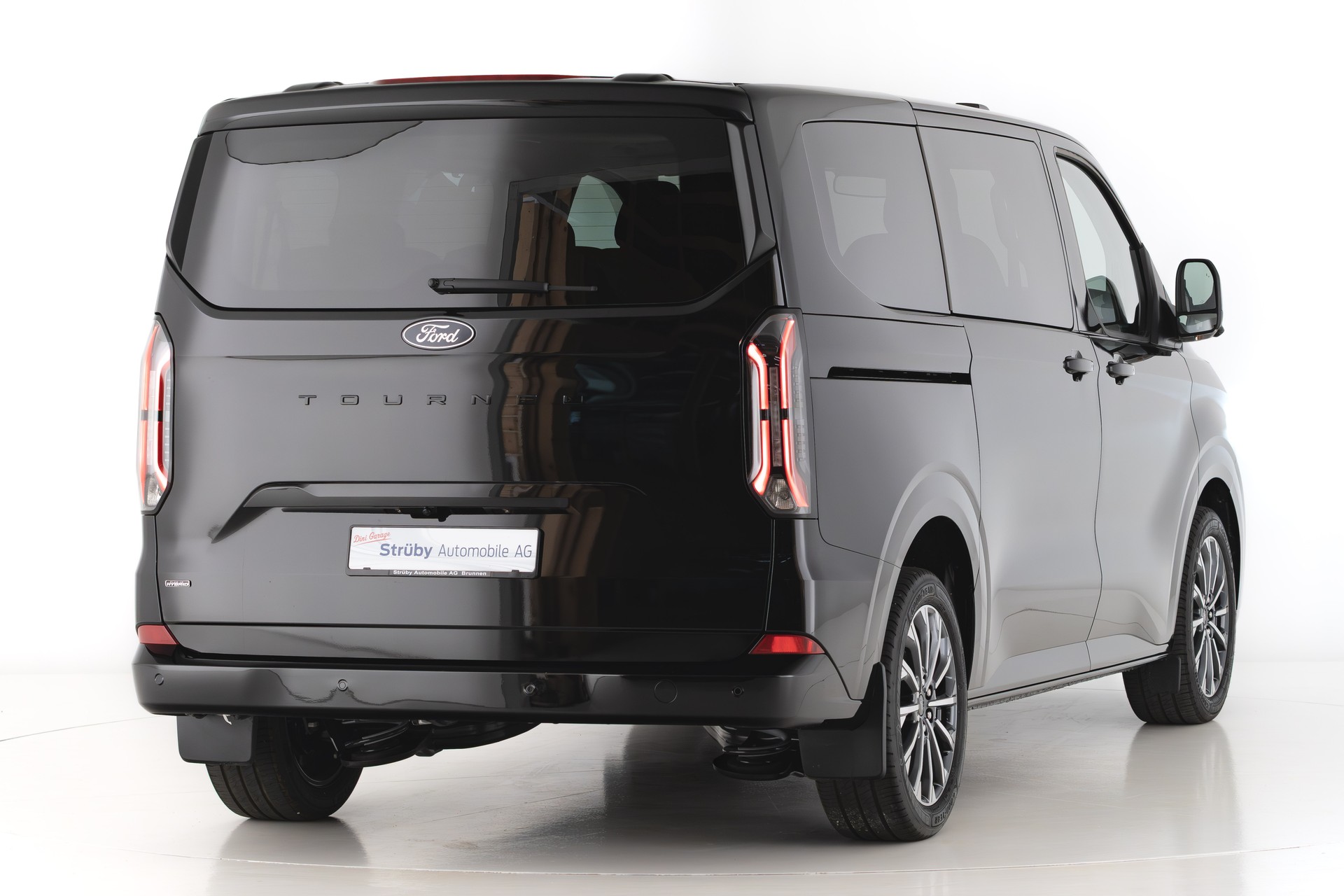 FORD Tourneo Custom Bus 340 L1 2.5 Duratec 233PS Titanium X PHEV ***-image-10